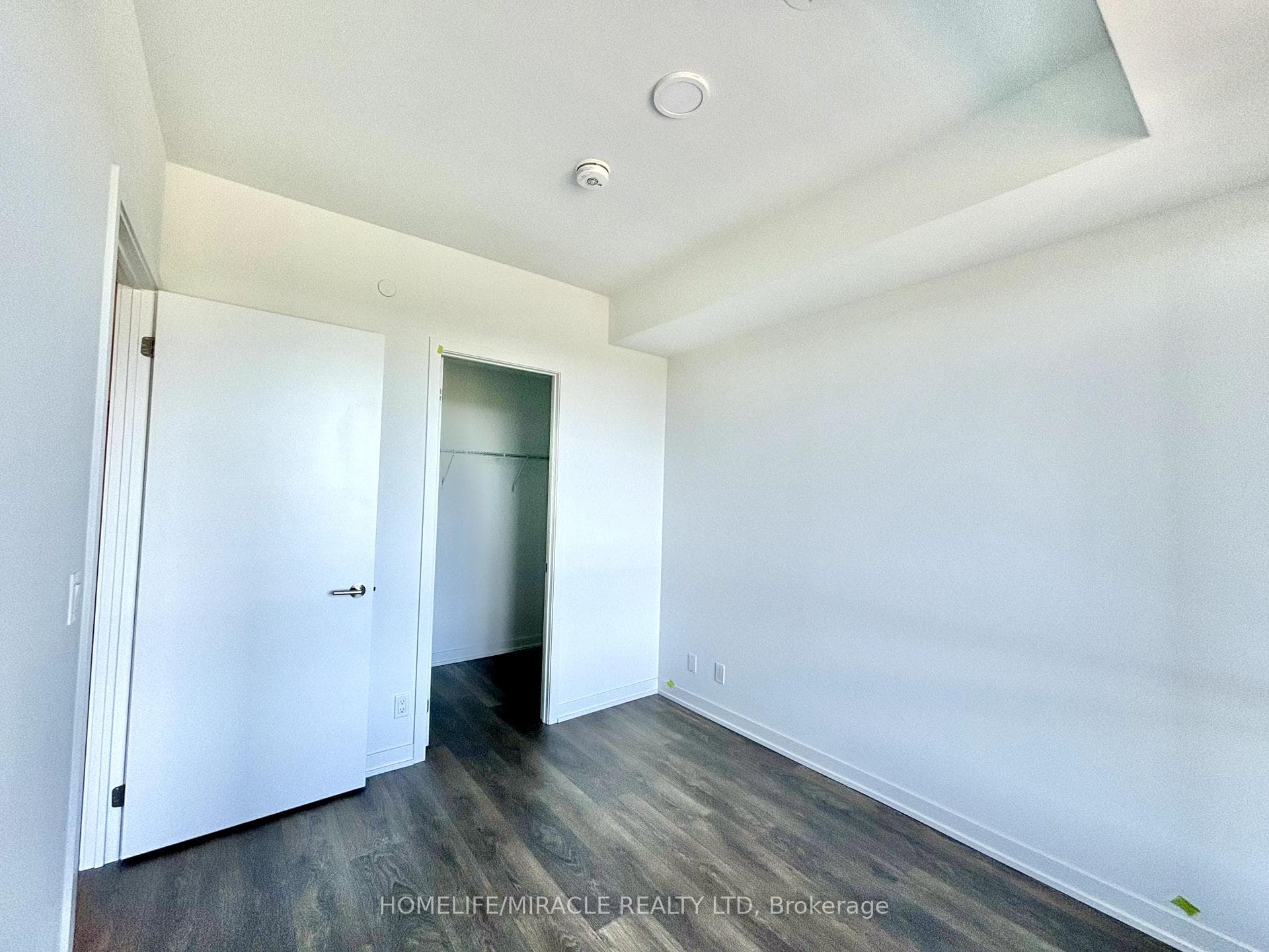 7950 Bathurst Street Unit B 2106 photo 8