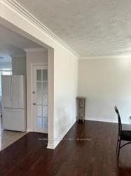 358 Lynett Crescent photo 7
