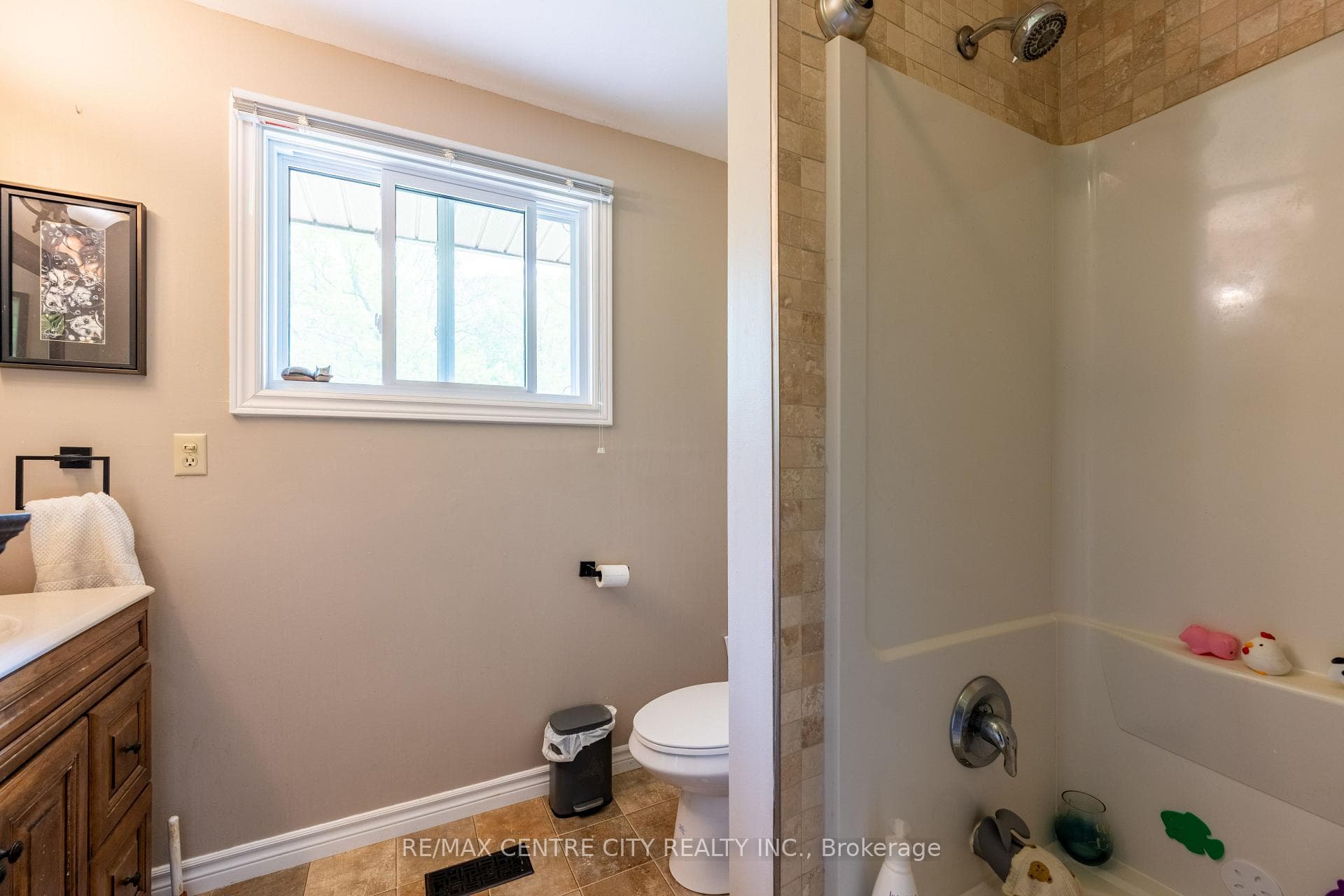 26046 Kerwood Road photo 21