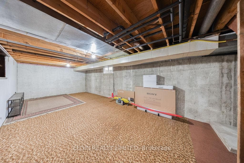 3134 Queen Street photo 20