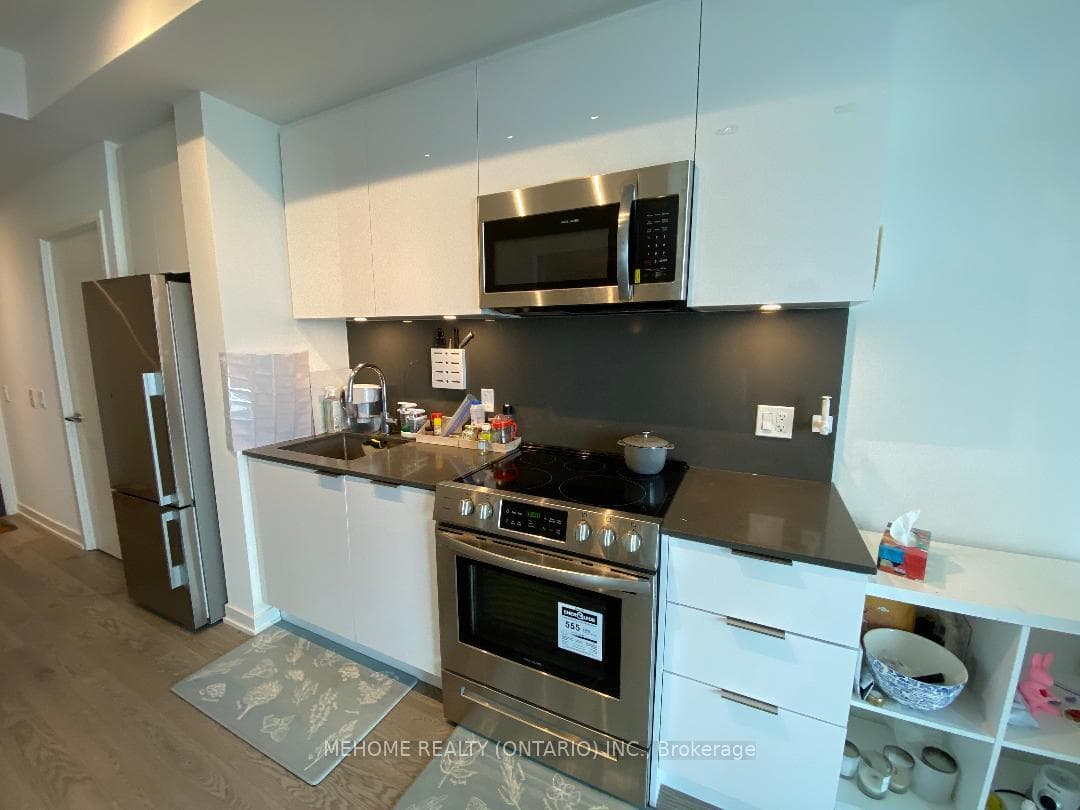 25 Richmond Street Unit 3313 photo 22