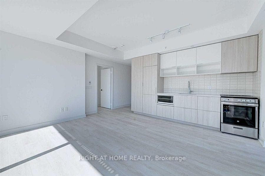 60 Tannery Road Unit 910 photo 3