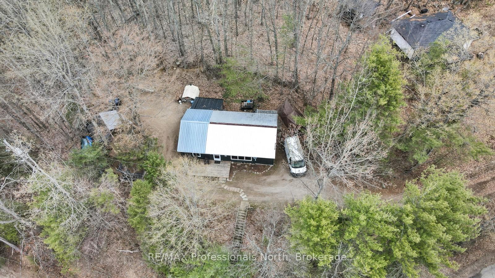 1325 & 1314 Claude Brown Road photo 49