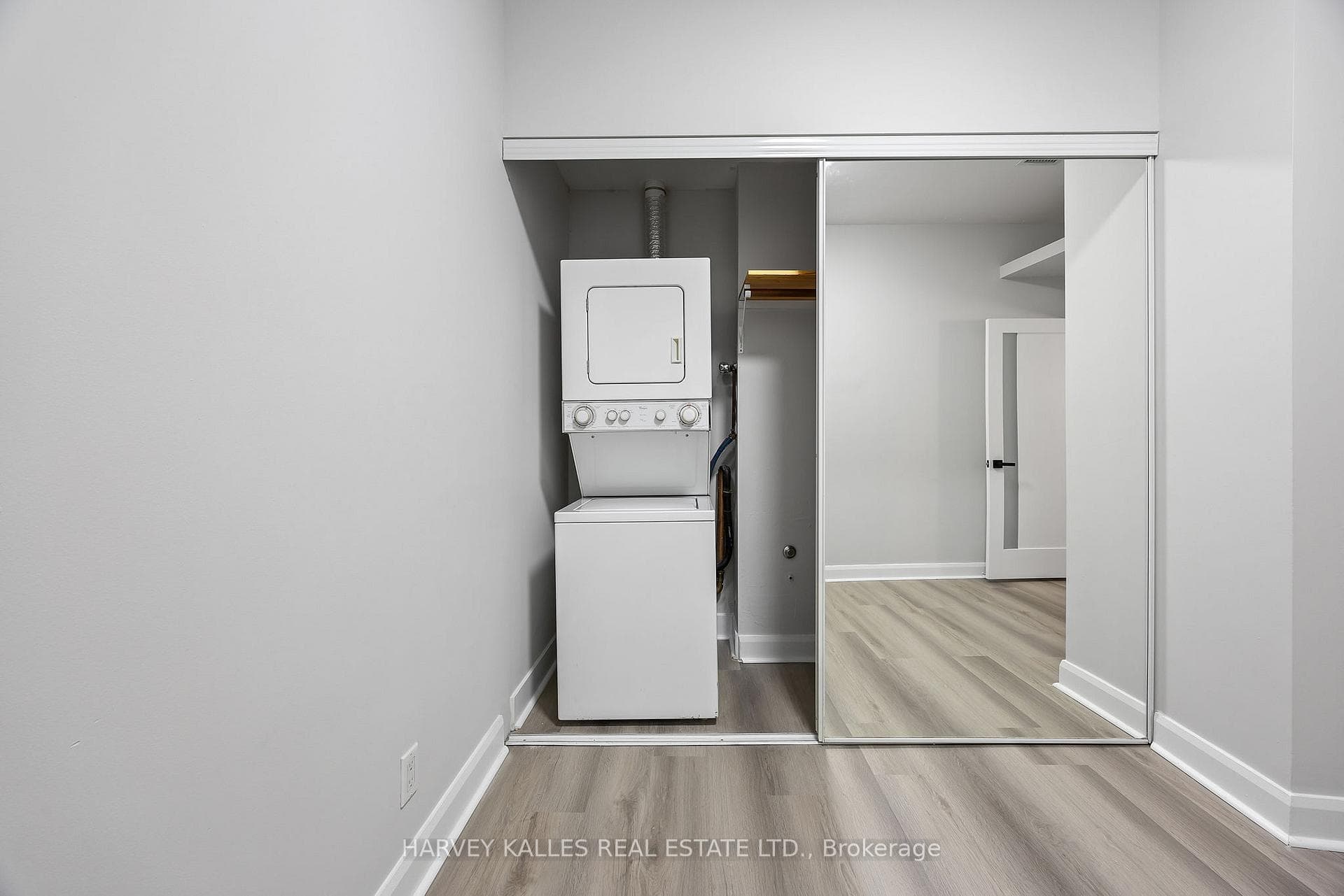 700 King Street Unit 1006 photo 3
