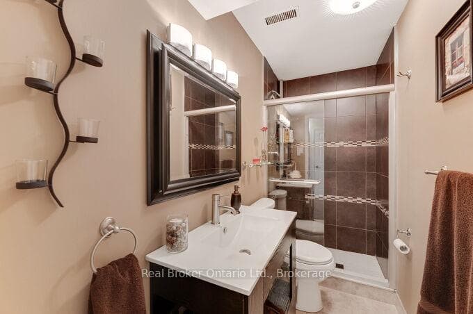 4162 Sutherland Crescent photo 26