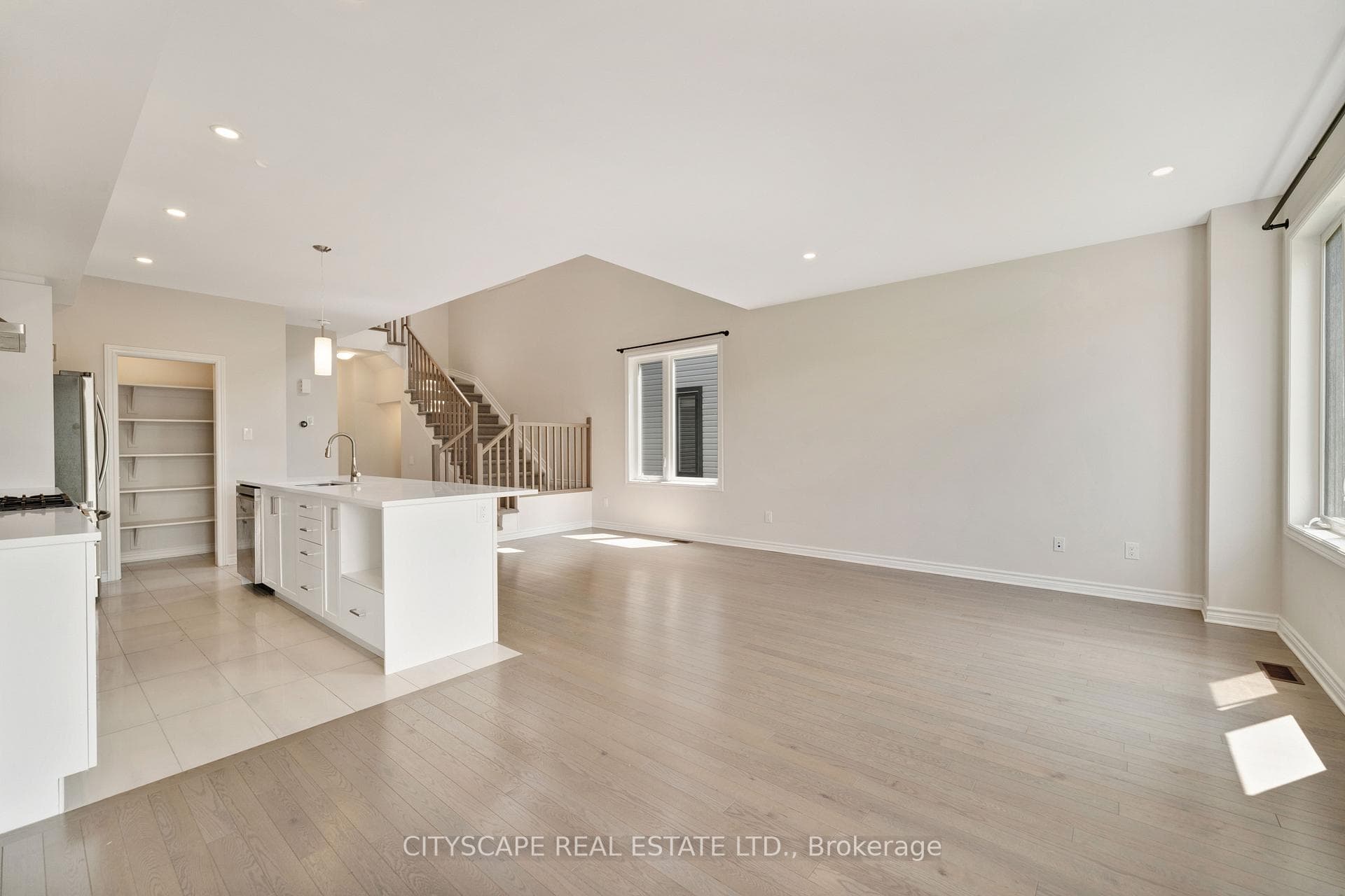 517 Enclave Lane photo 16