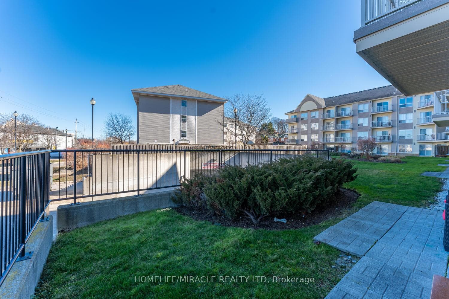 8 Harris Street Unit 101 photo 23