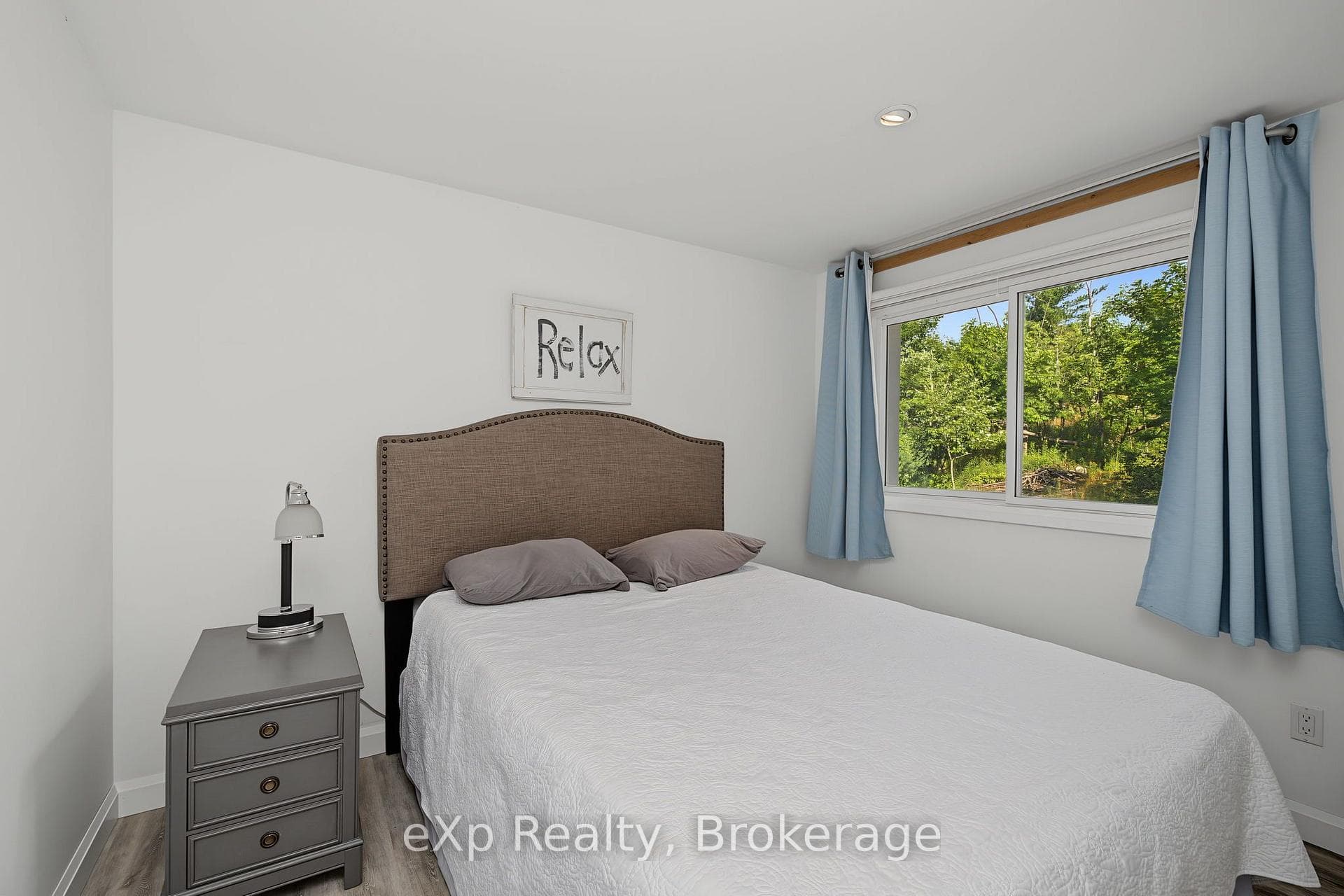 3 Bayview Drive photo 40