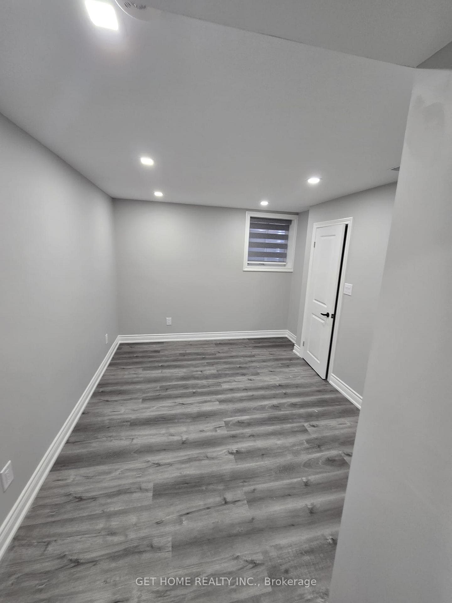 99 Maskell Crescent Unit Bsmt photo 6