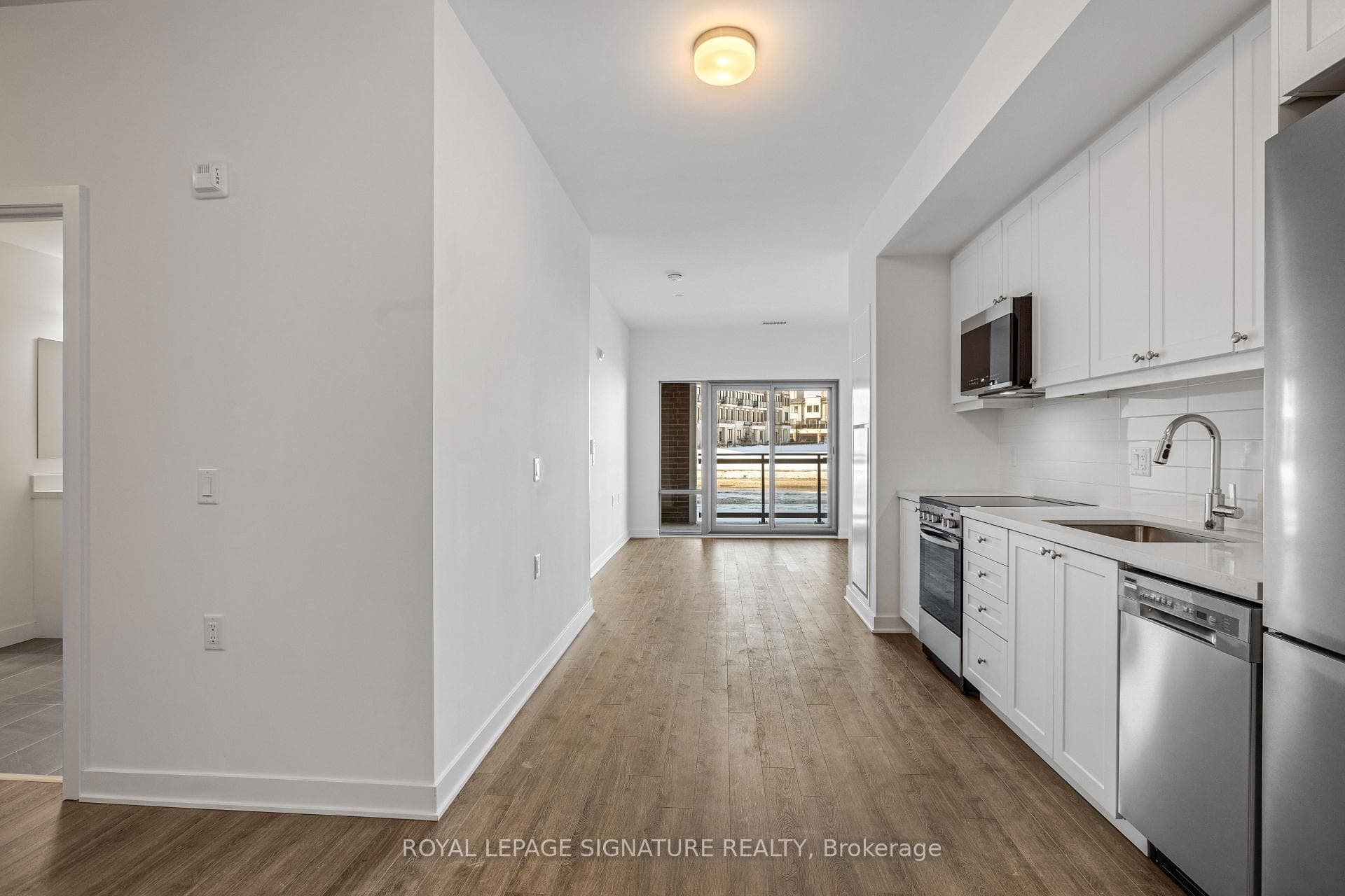 51 Clarington Boulevard Unit 108 photo 9