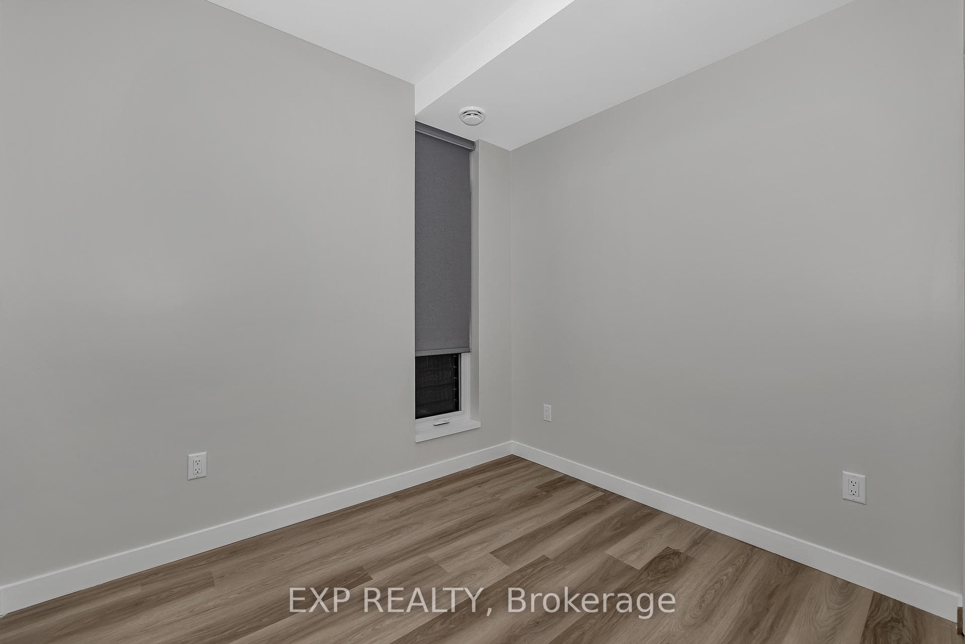 211 Armstrong Street Unit 102 photo 17