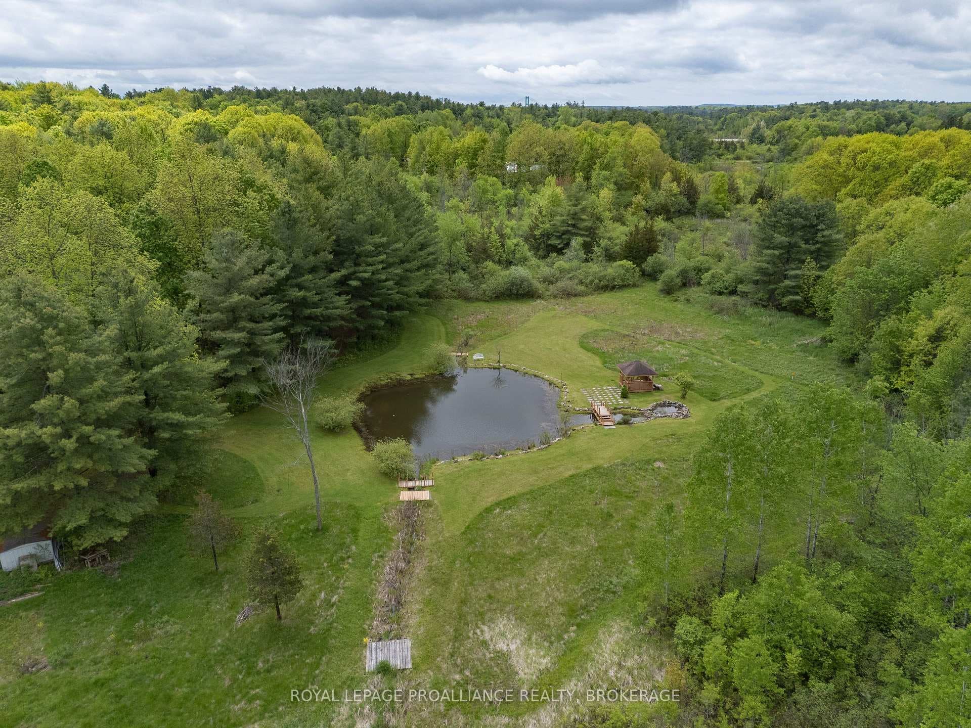 156 Darlingside Drive photo 43