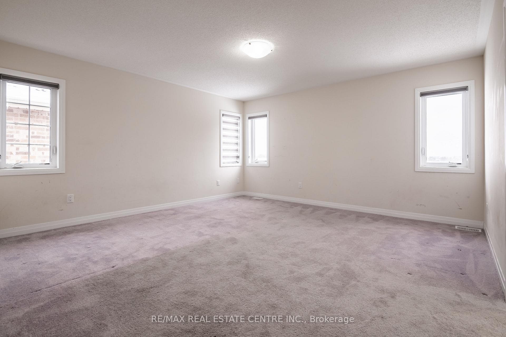 45 Rainey Drive photo 28