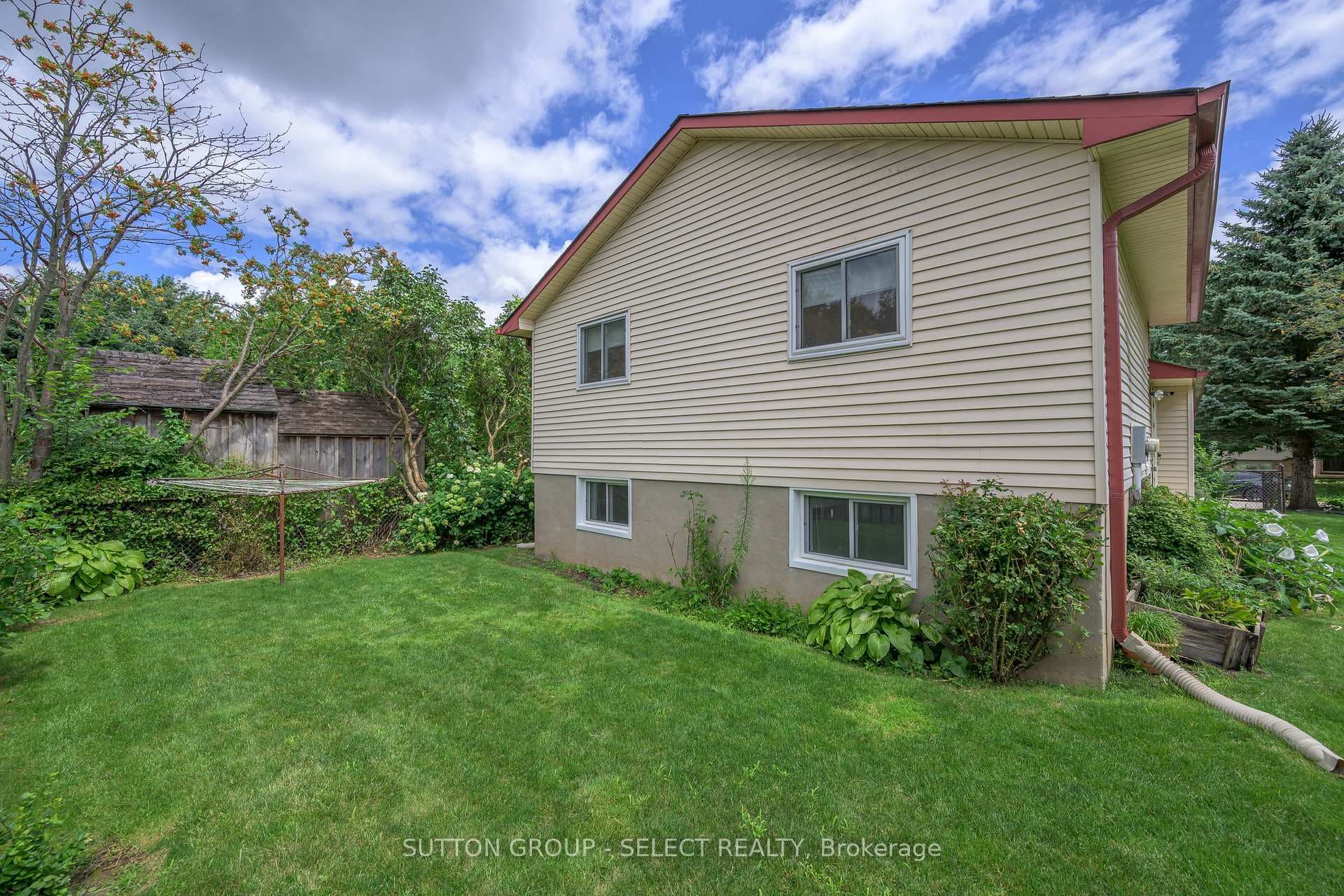 19 Banting Crescent photo 27