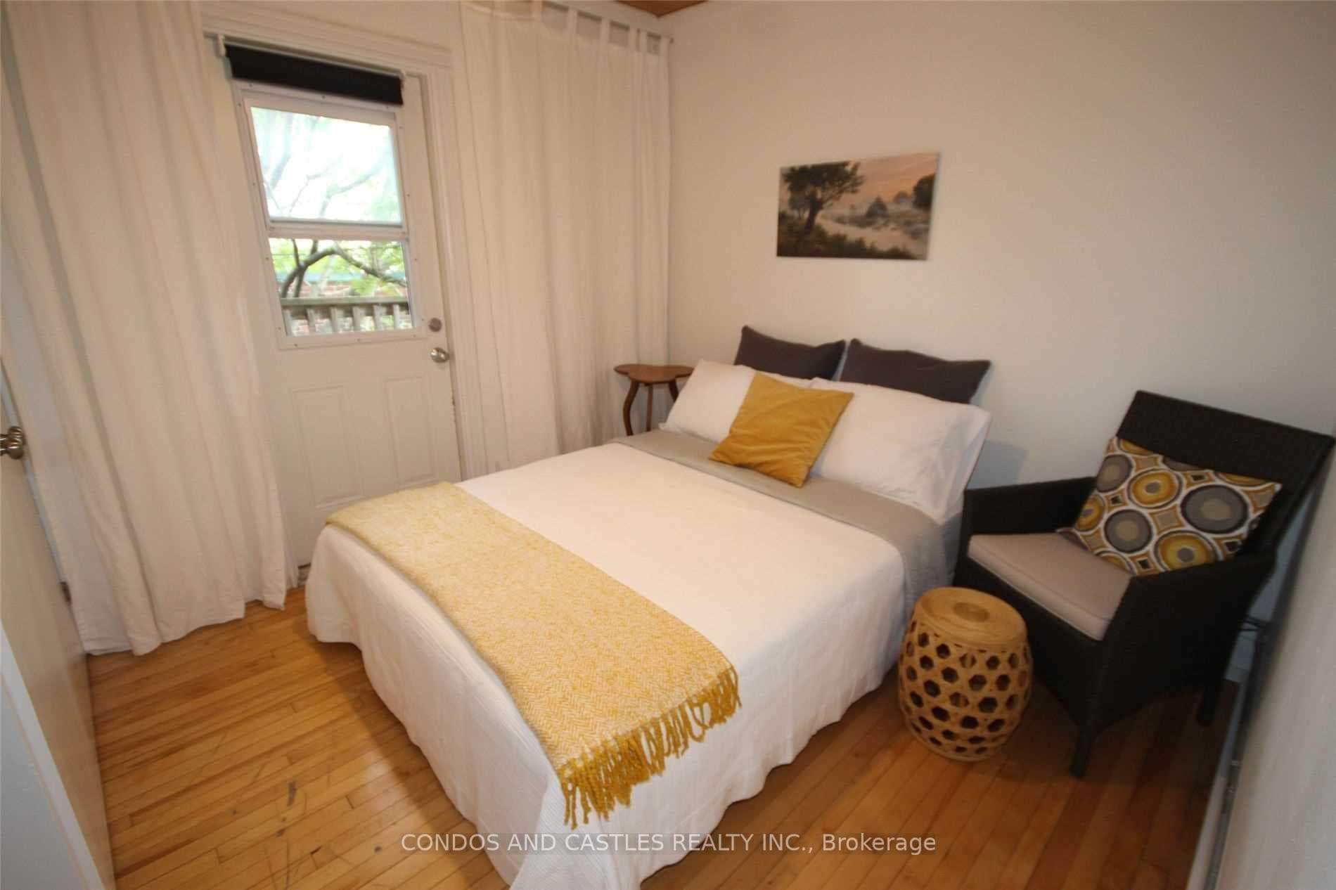 467 Richmond Street Unit 2 photo 6