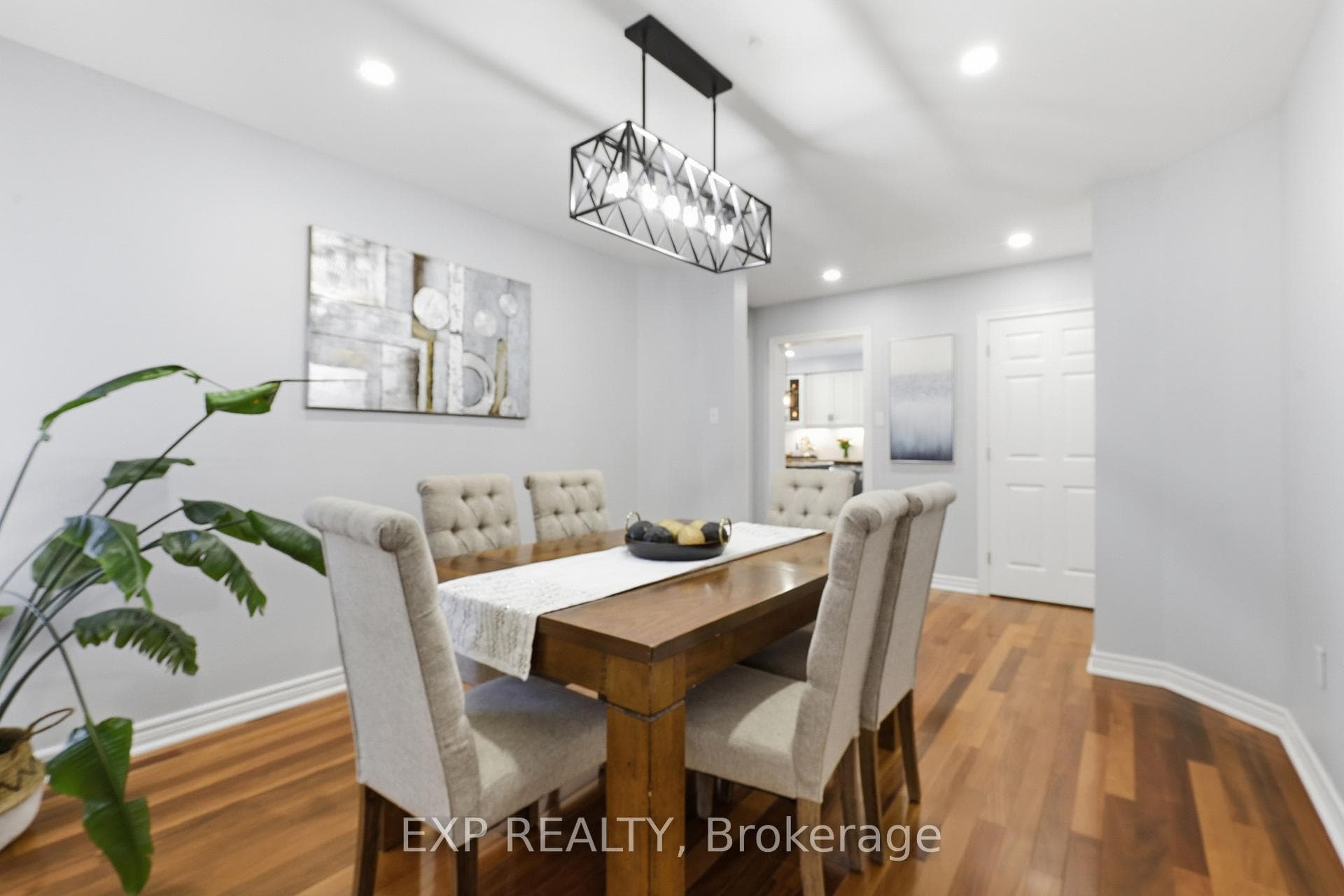 194 Southbrook Drive photo 14