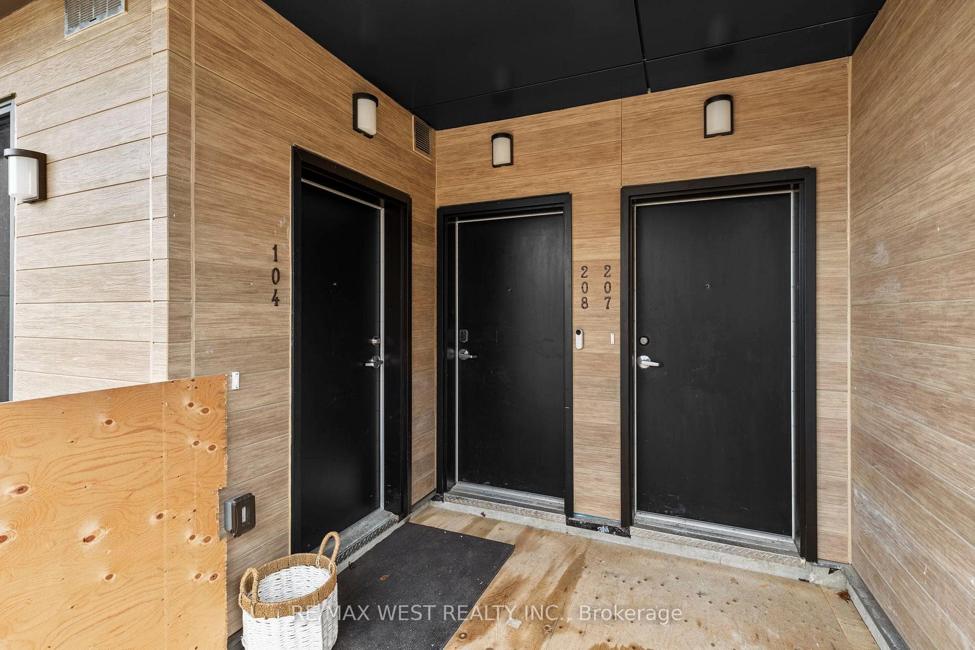 119 Town Line E Road Unit D208 photo 8