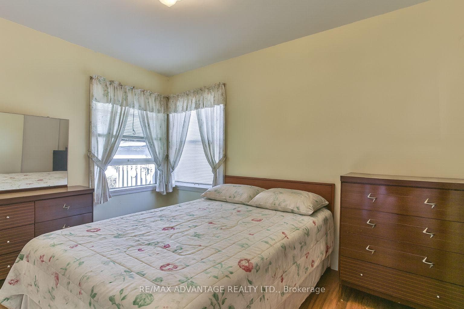 237 Rainbow Avenue photo 13