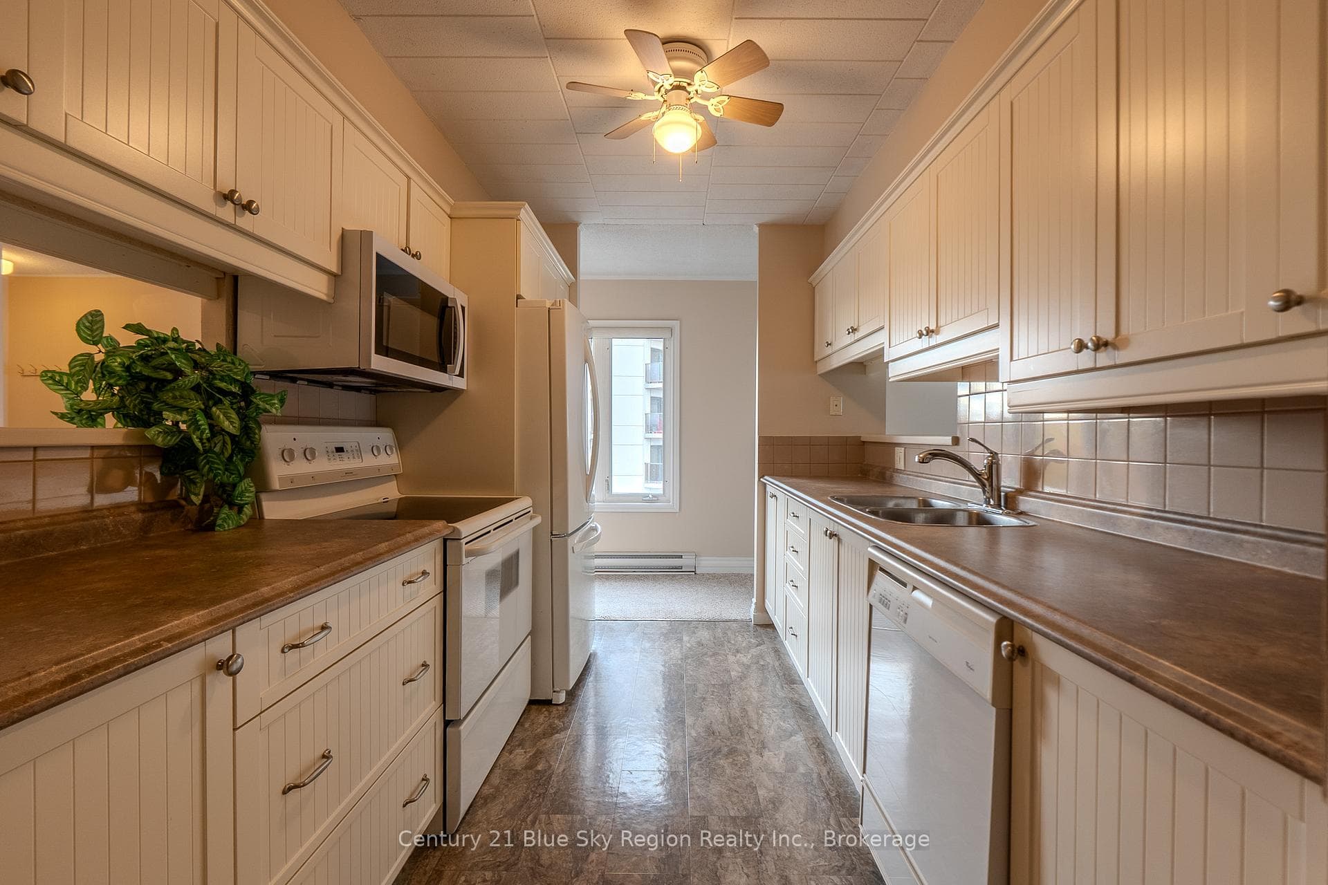 425 William Street Unit 401 photo 25