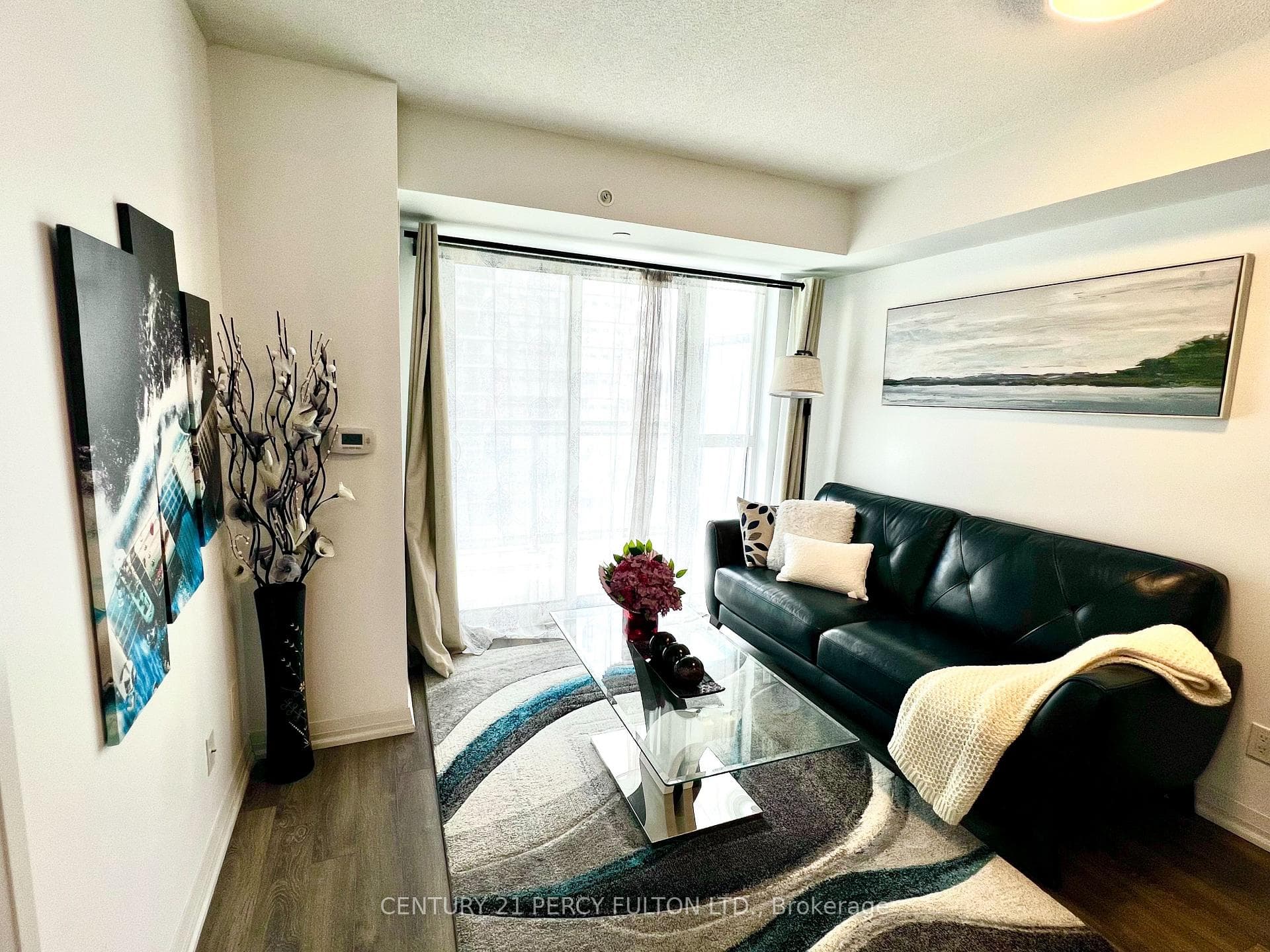 30 Meadowglen Place Unit 1003 photo 9