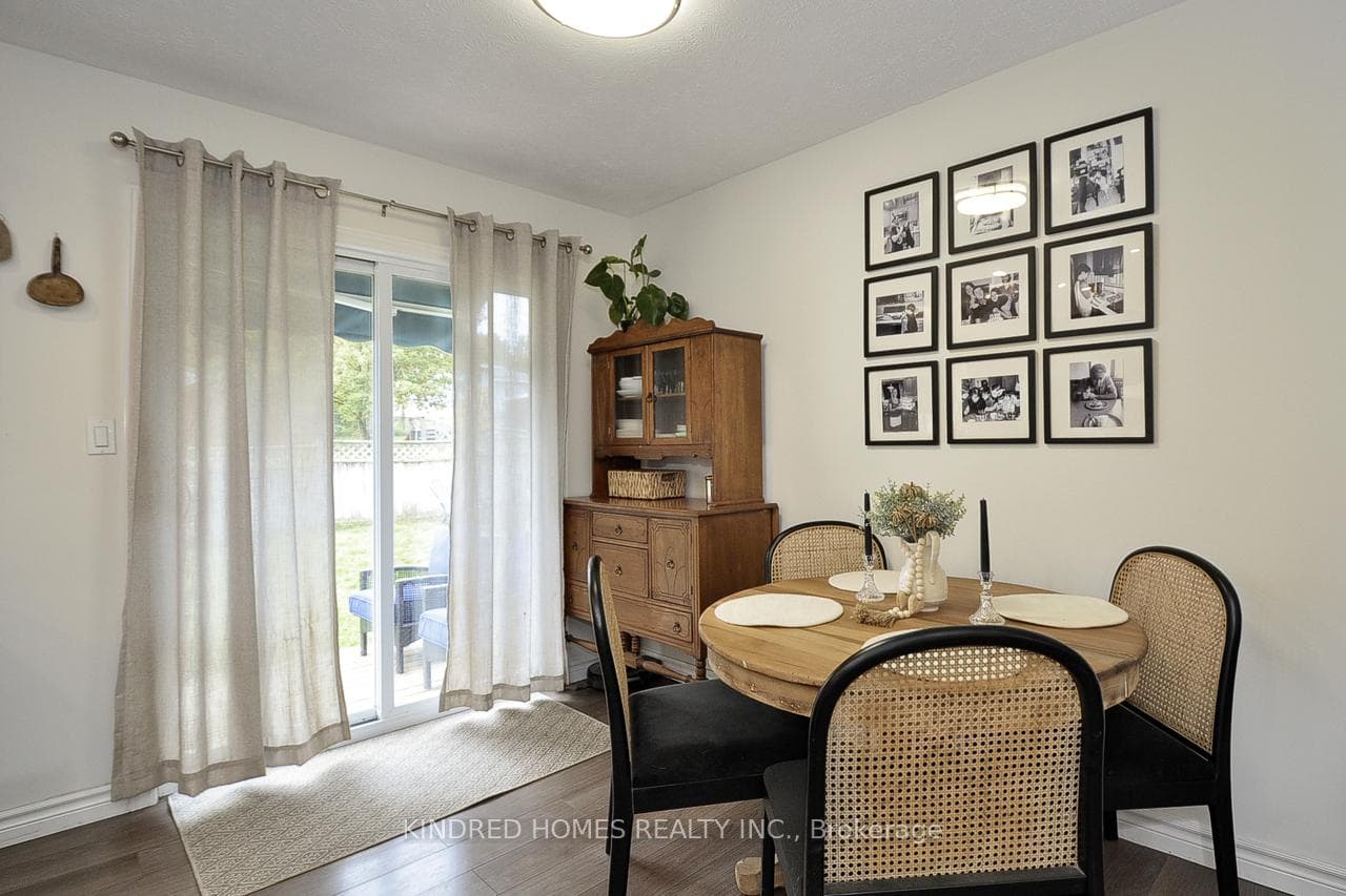 2 Brackenbury Street photo 14