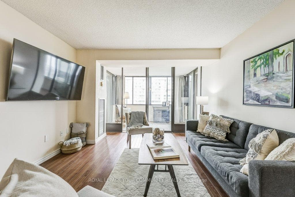 2330 Bridletowne Circle Unit 1805 photo 10
