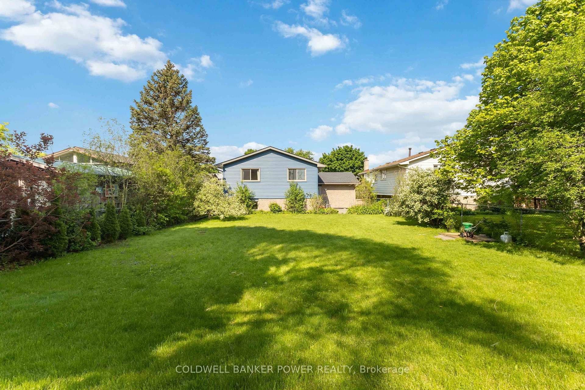 74 Bexhill Drive photo 27