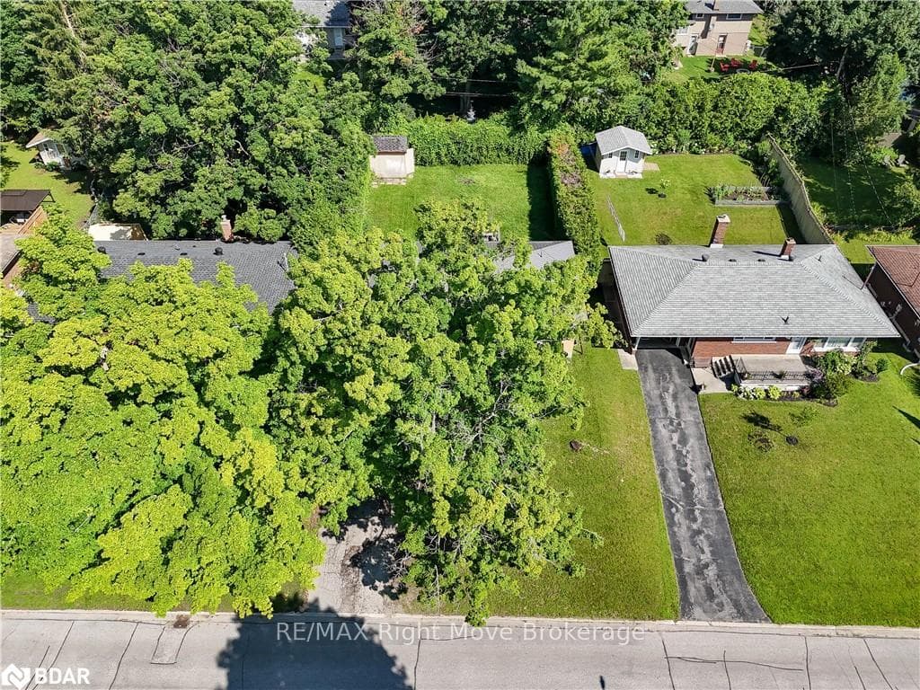 136 BRANT Street photo 16