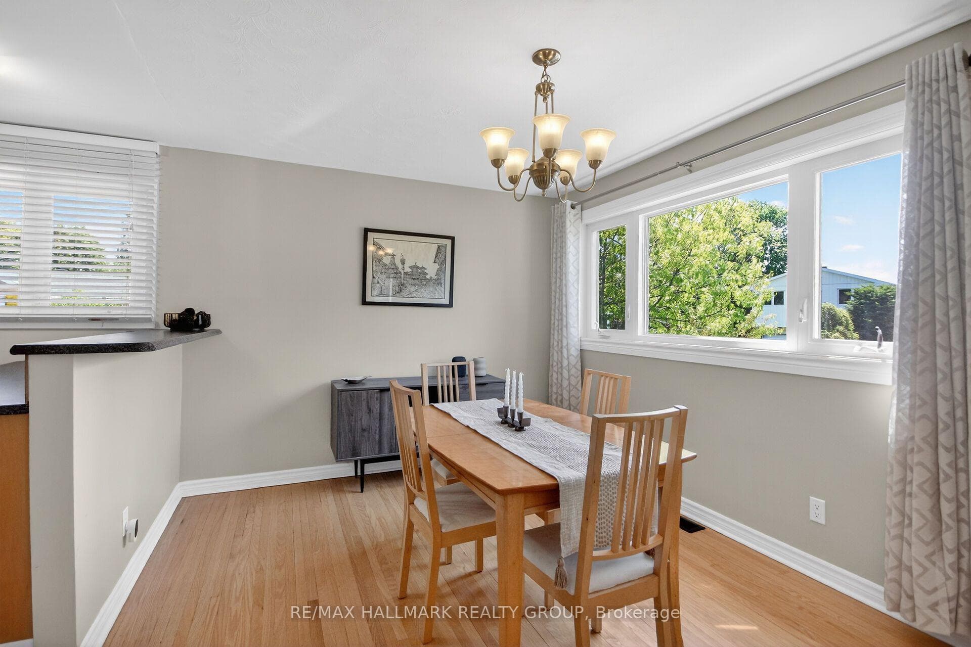 1865 ARIZONA Avenue photo 4