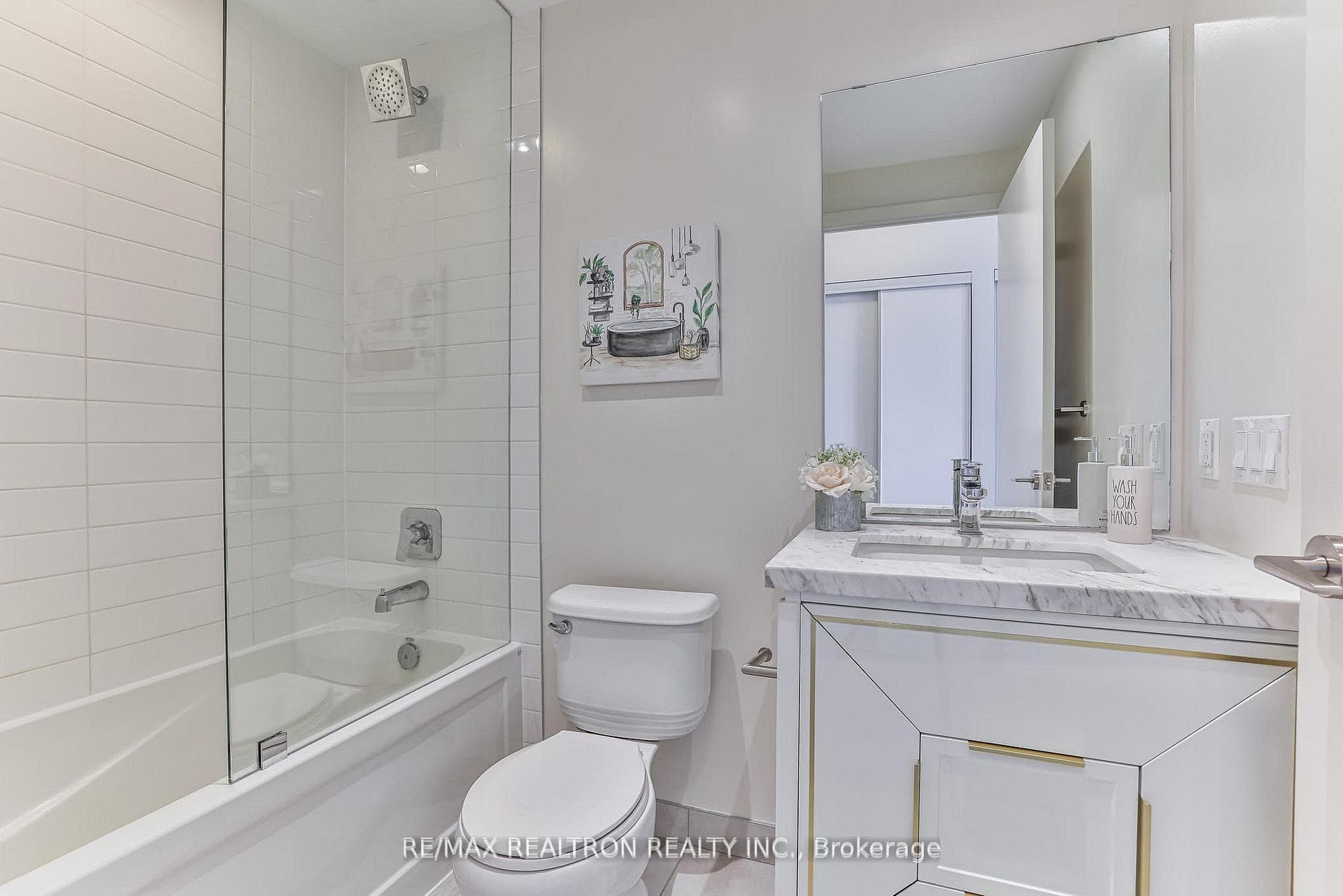 501 St Clair Avenue Unit 618 photo 13