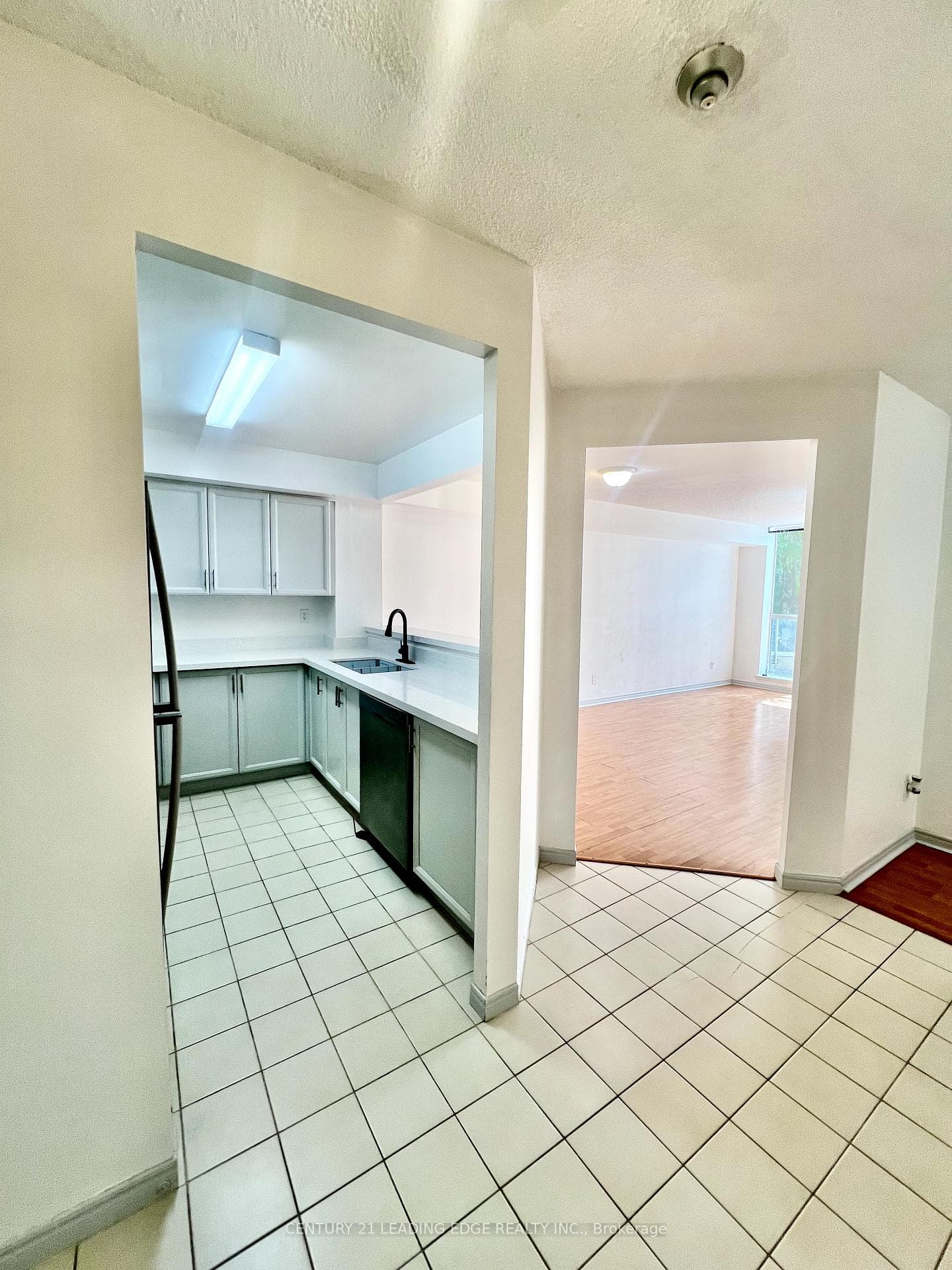 400 Mclevin Avenue Unit 310 photo 7