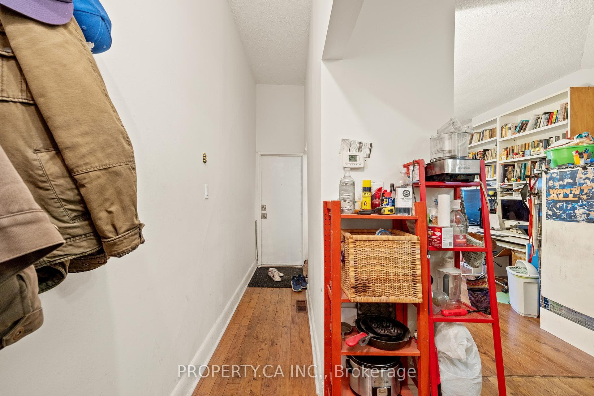 50 Grove Avenue photo 33