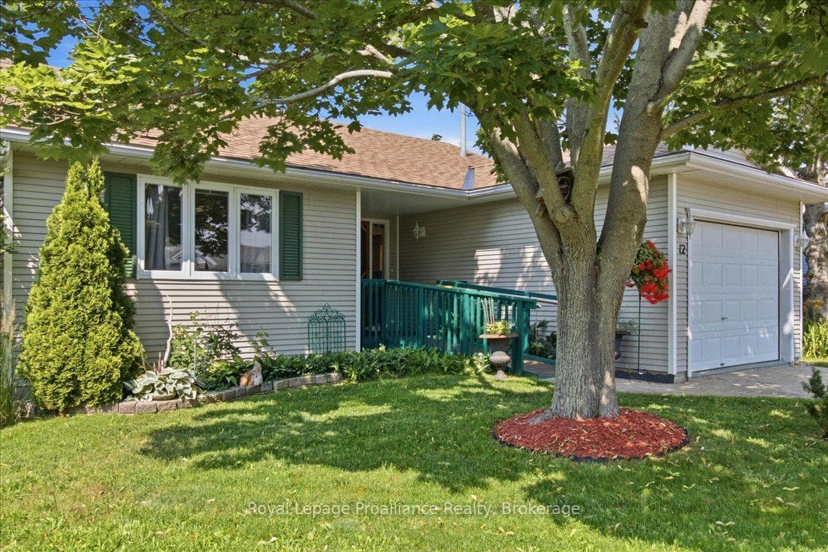 12 Reynolds Place photo 3