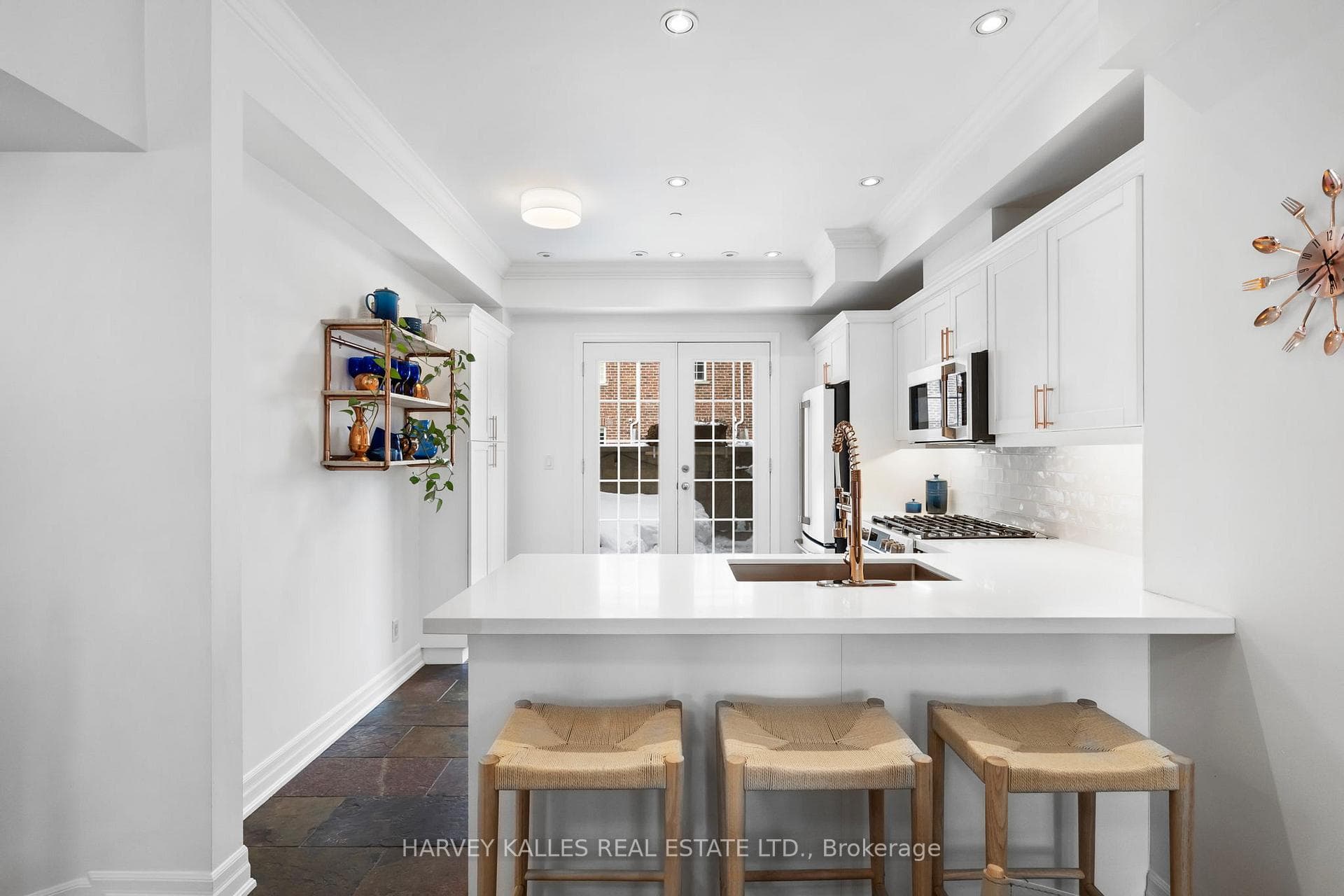 17 Peelar Mews photo 5