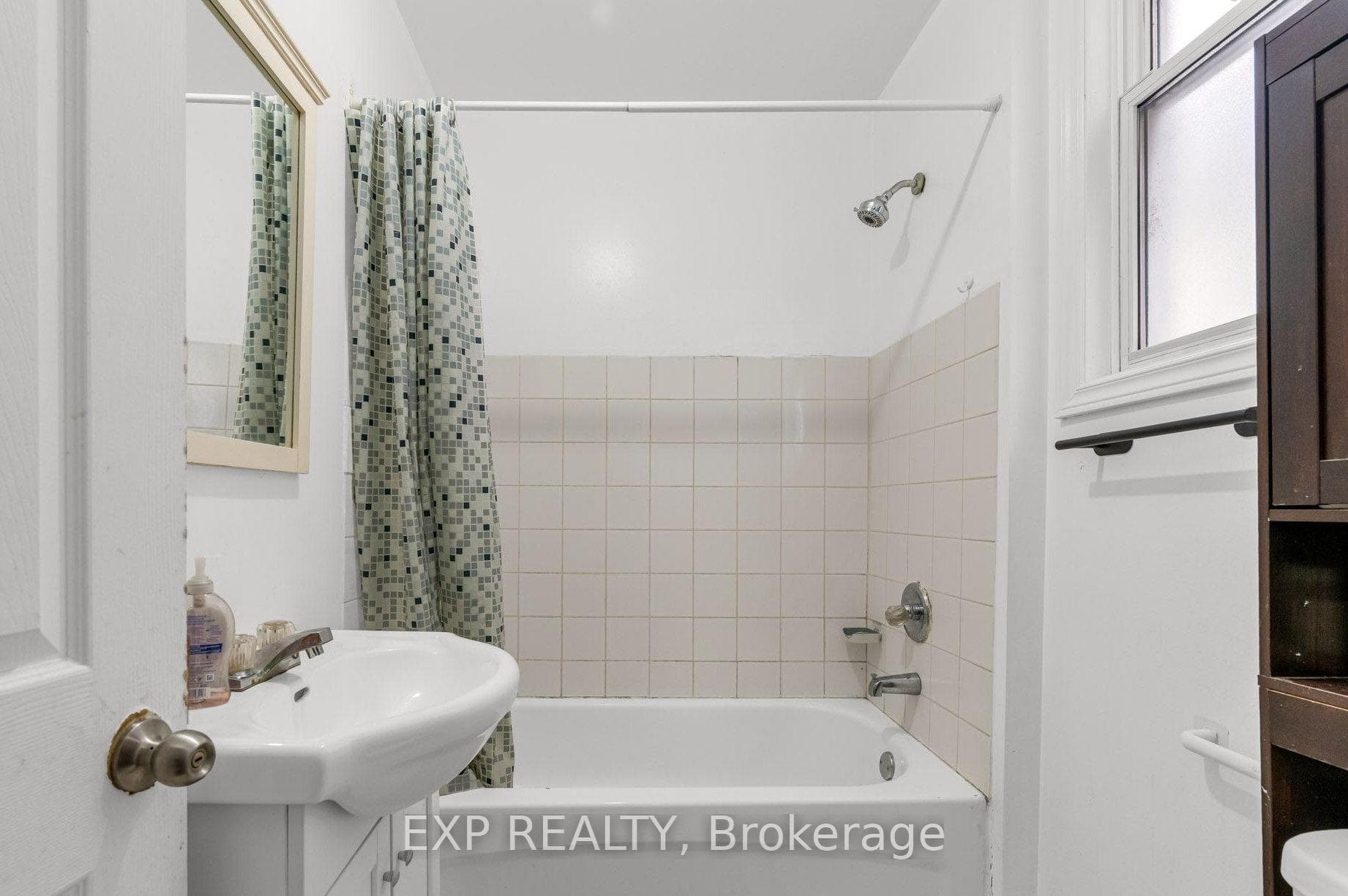 29 Gertrude Street photo 14