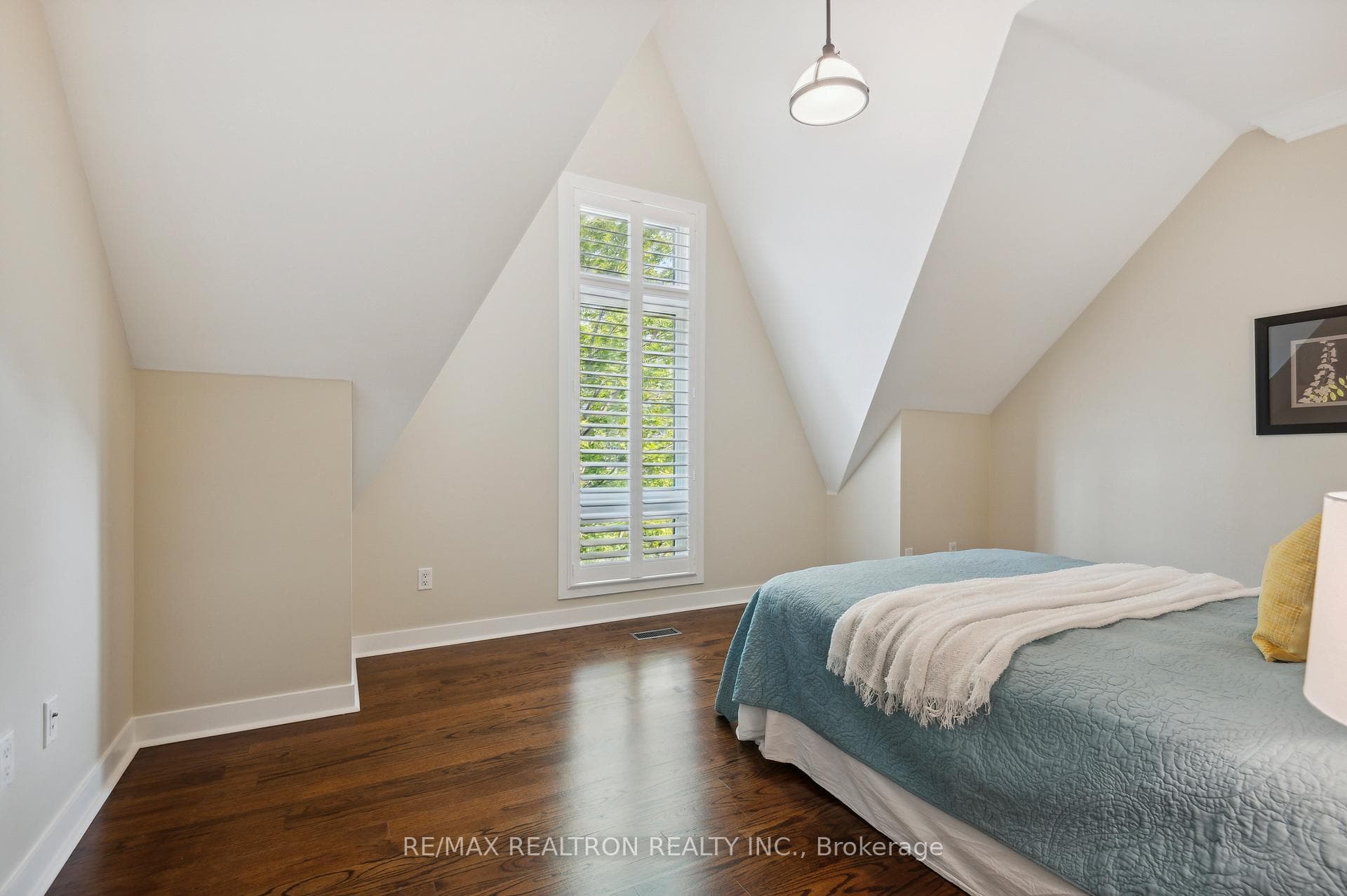 58B Tecumseth Street photo 33