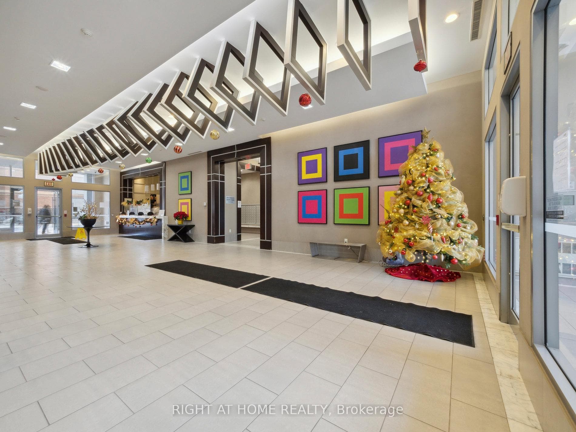 5791 Yonge Street Unit 1009 photo 3