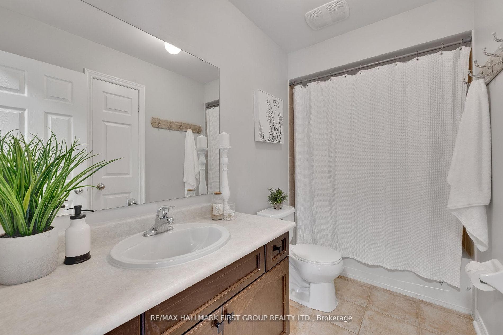 196 Glenabbey Drive photo 26