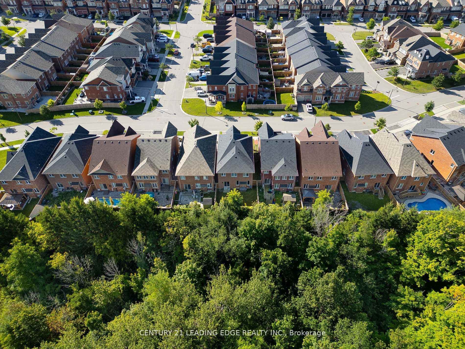 228 Greenwood Road photo 28
