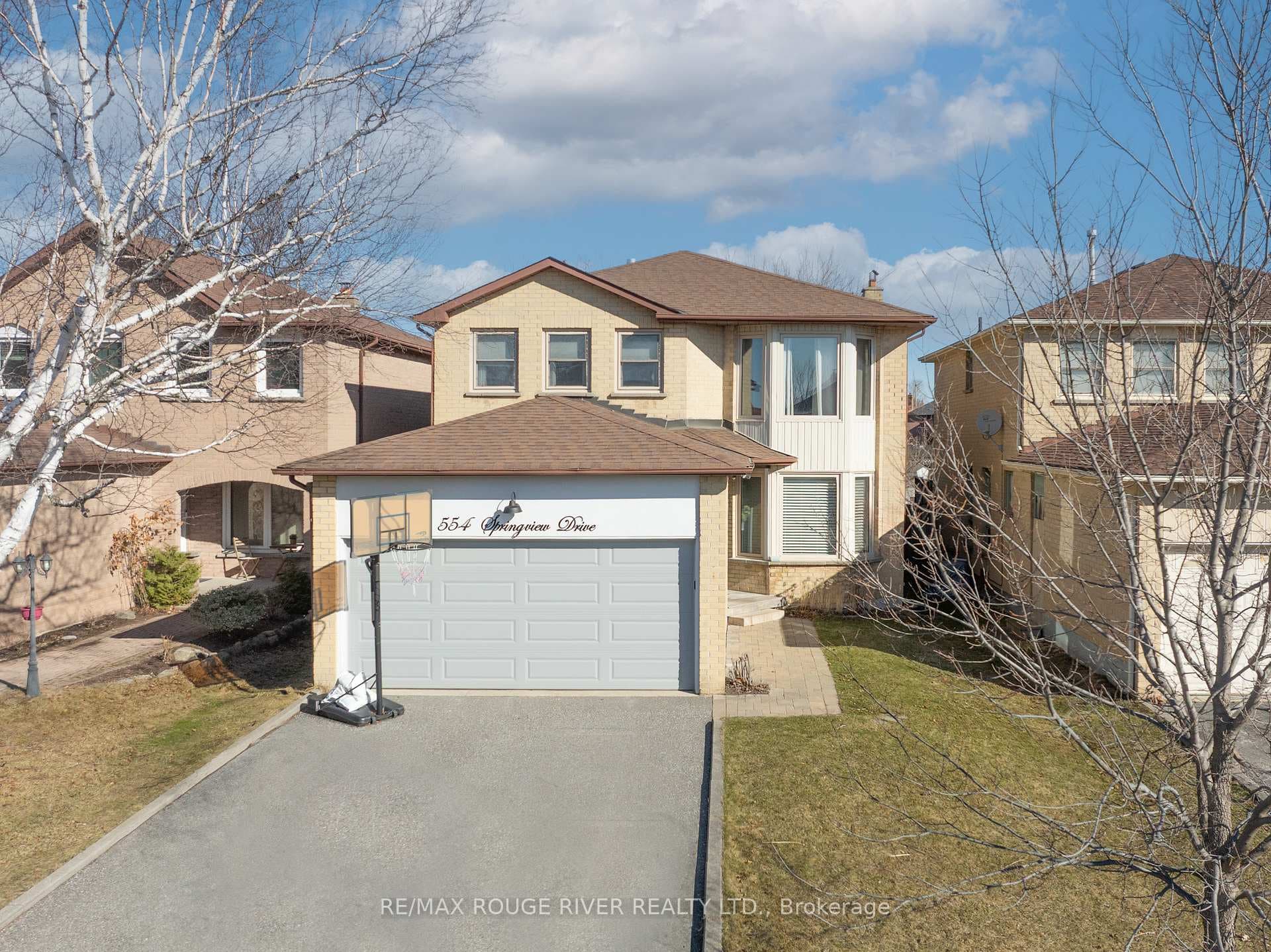 554 Springview