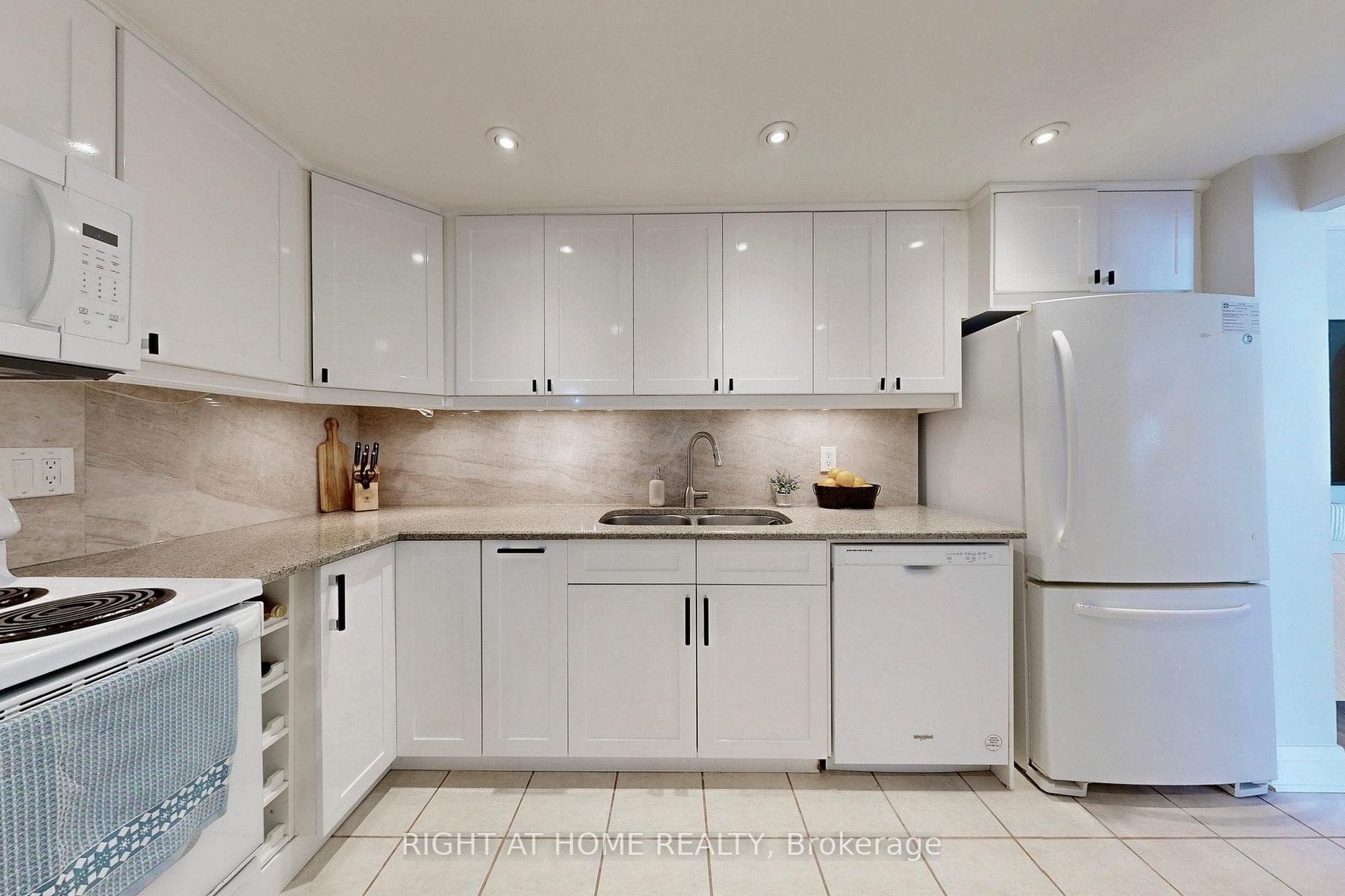 1900 Sheppard Avenue Unit 1807 photo 15