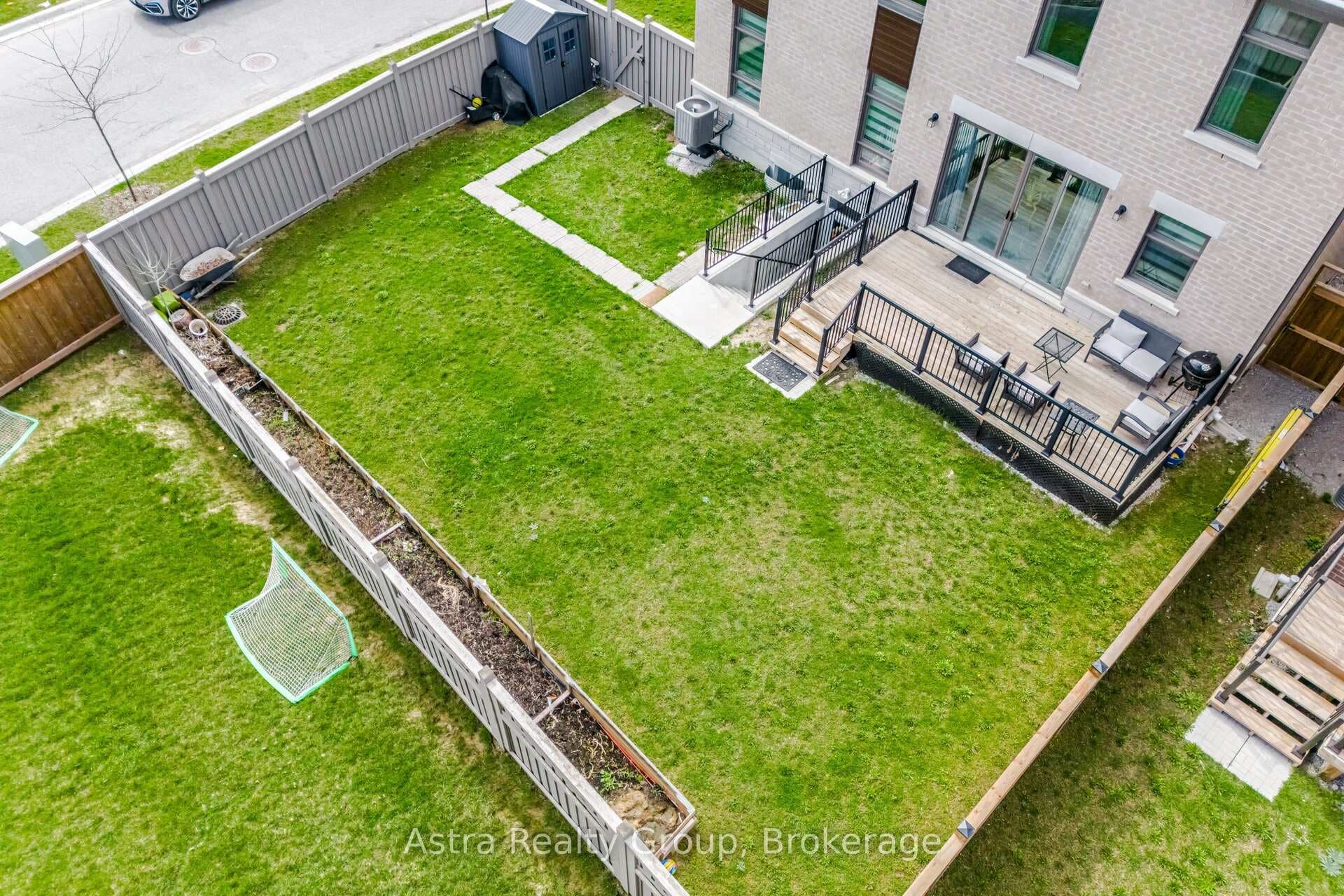 143 Ballantyne Boulevard photo 50