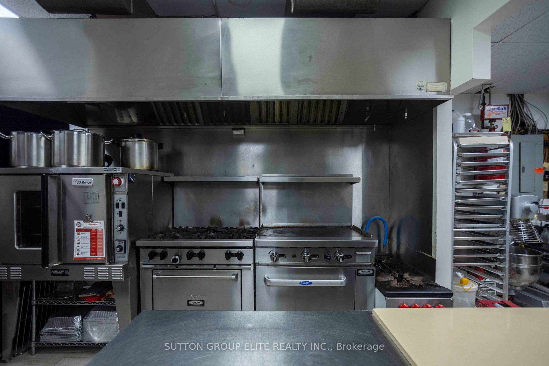 4801 Steeles Avenue Unit 6 photo 6