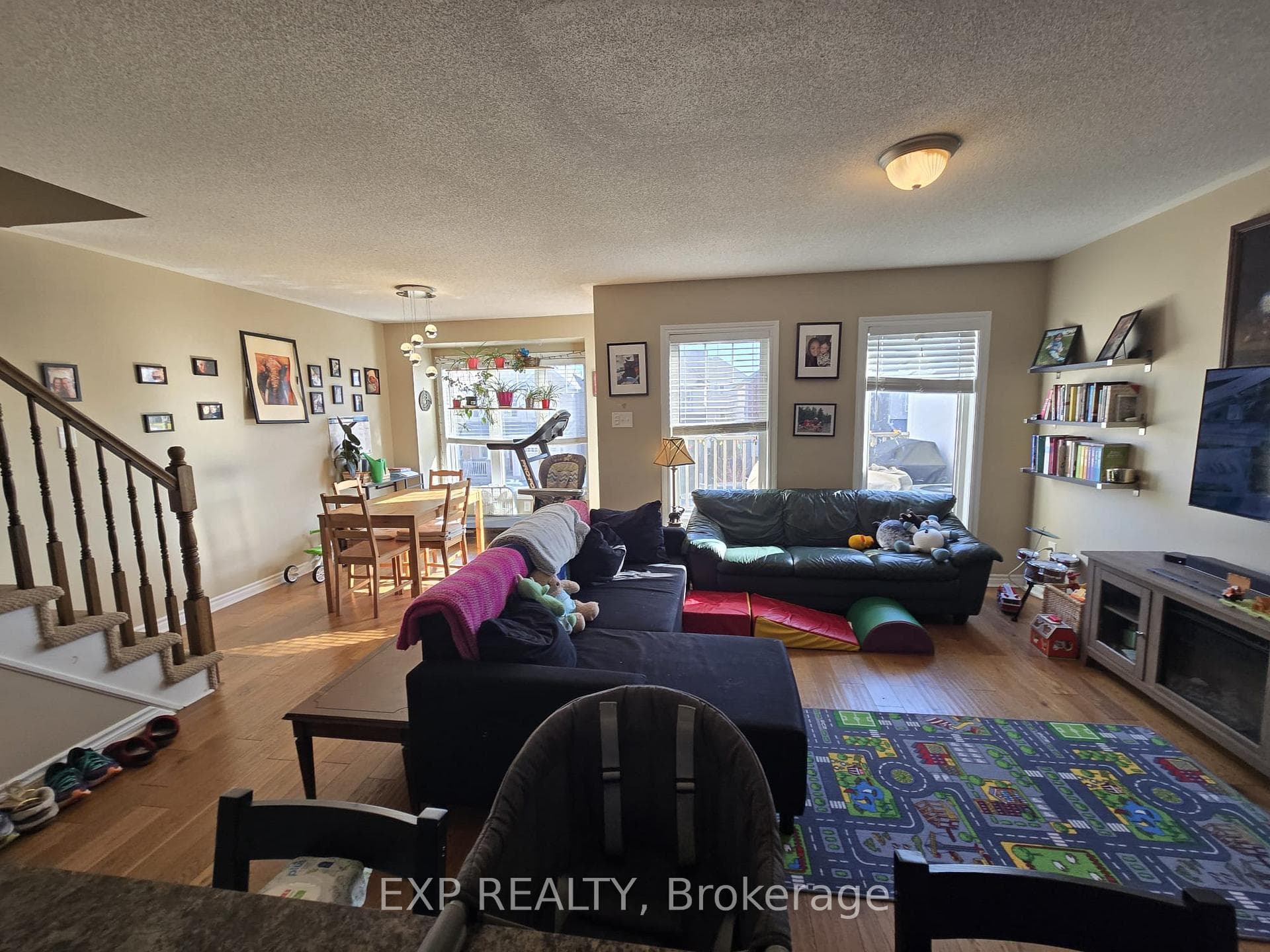 2666 Baynes Sound Way photo 11