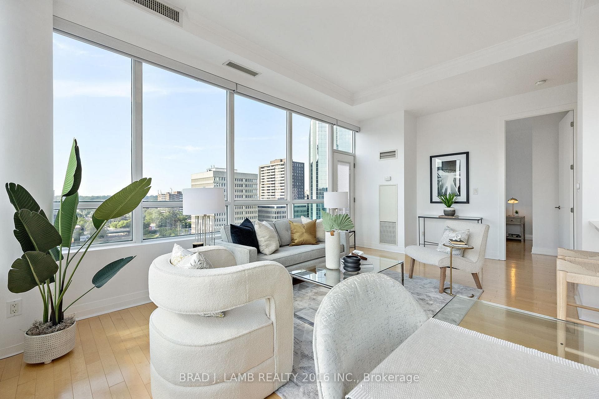 3391 Bloor Street Unit 1103 photo 2