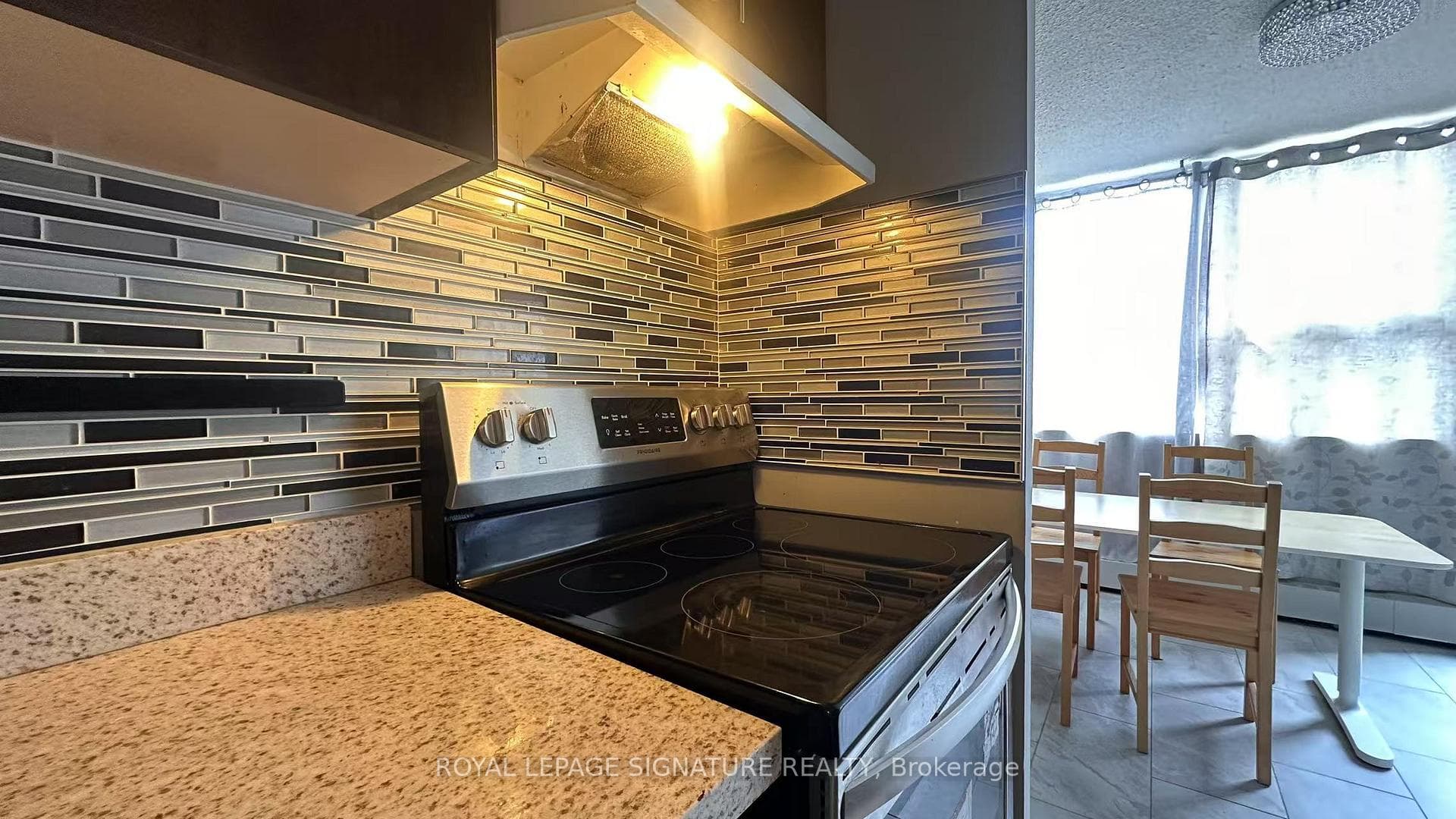 2121 Roche Court Unit 109 photo 2