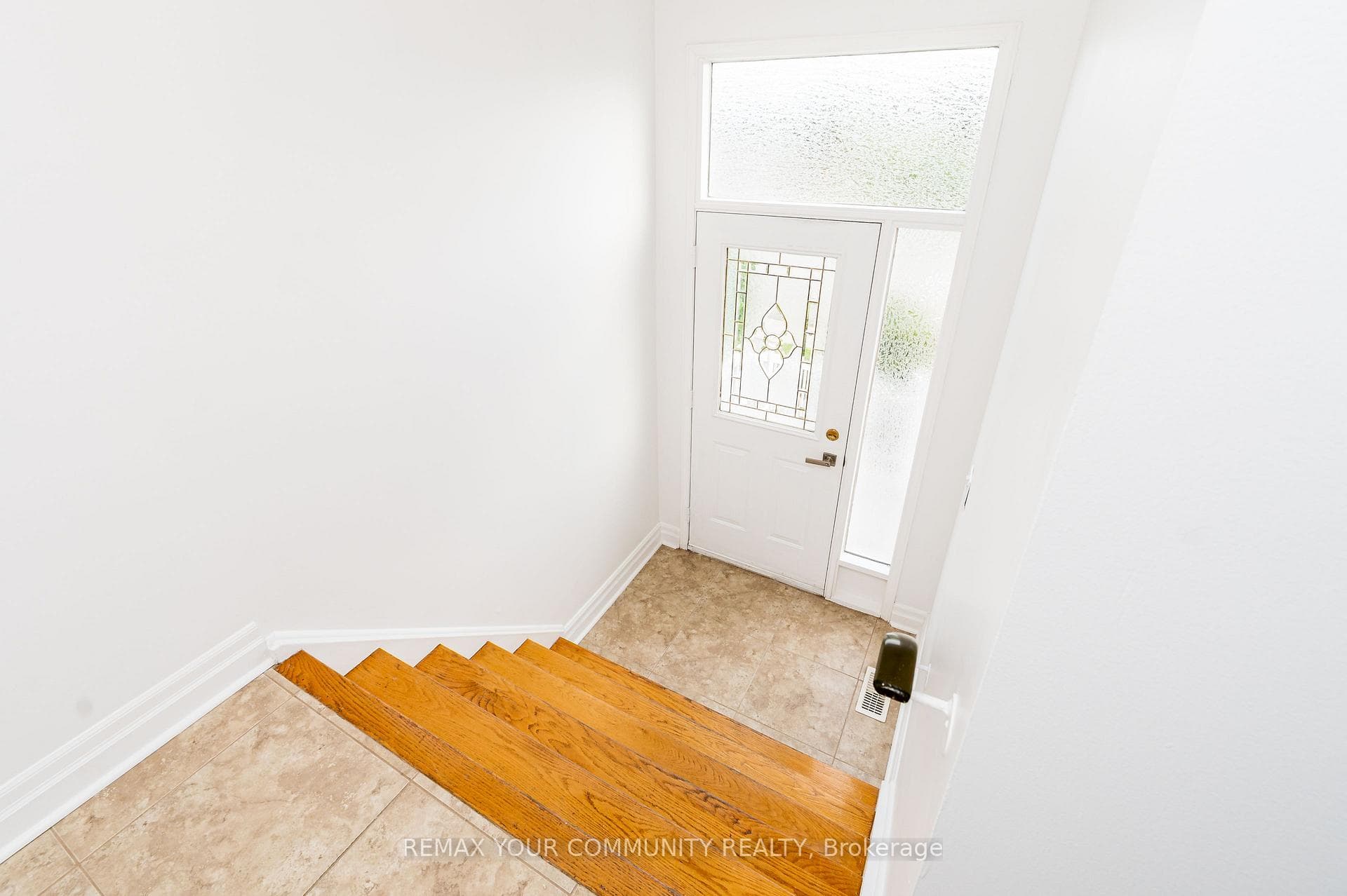 20 Terra Road Unit UPPER photo 2