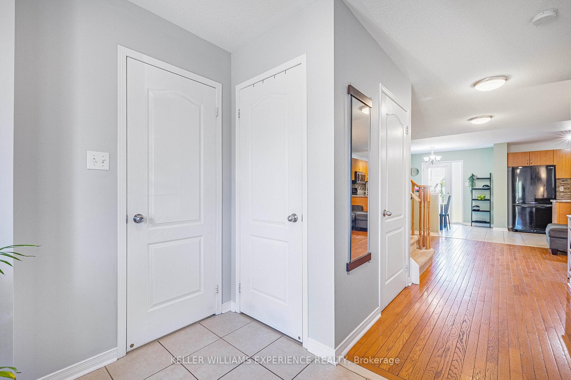 77 Lookout Street photo 5