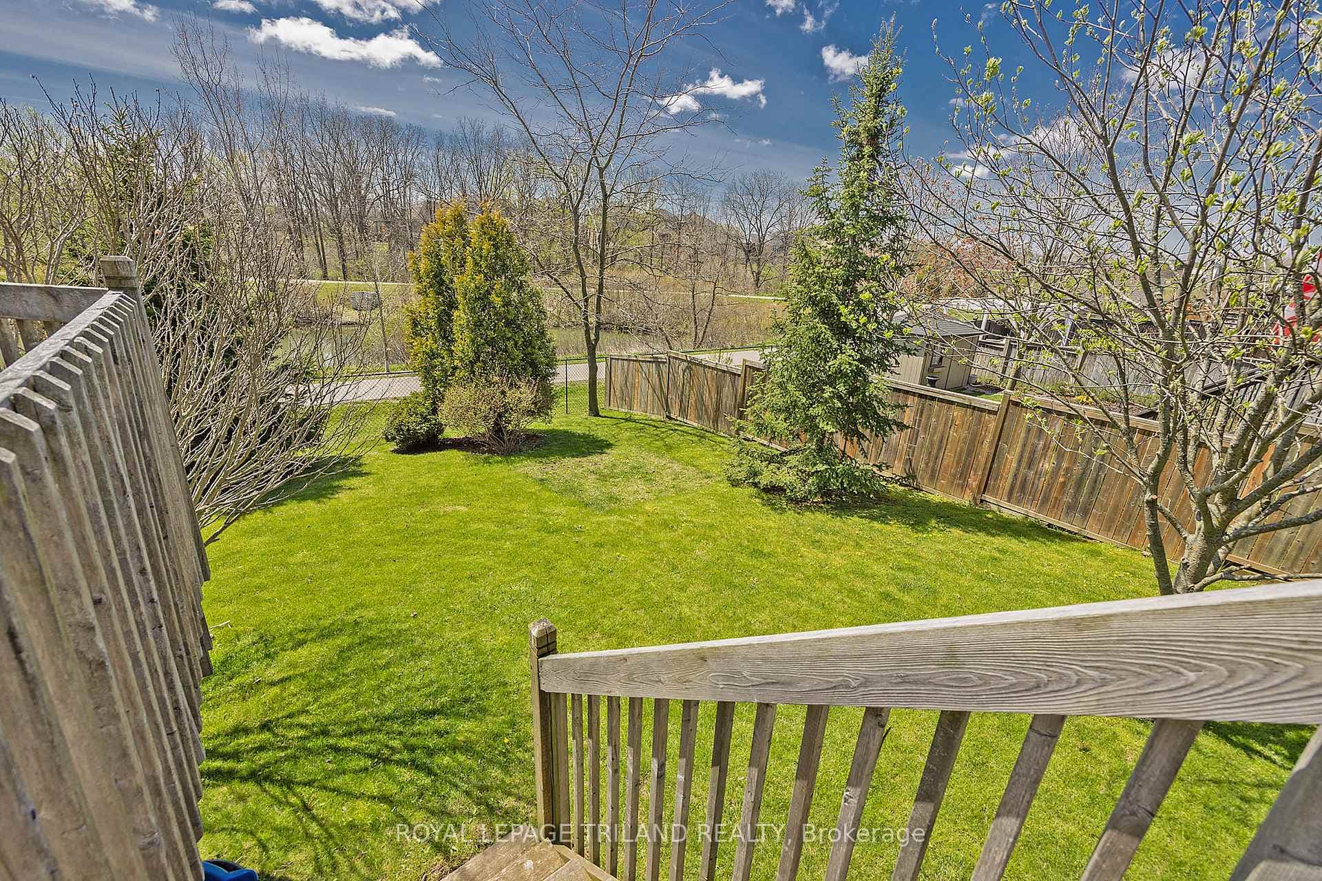 28 Edgewell Crescent photo 31
