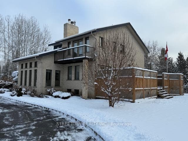 2550 15th Side Road photo 2